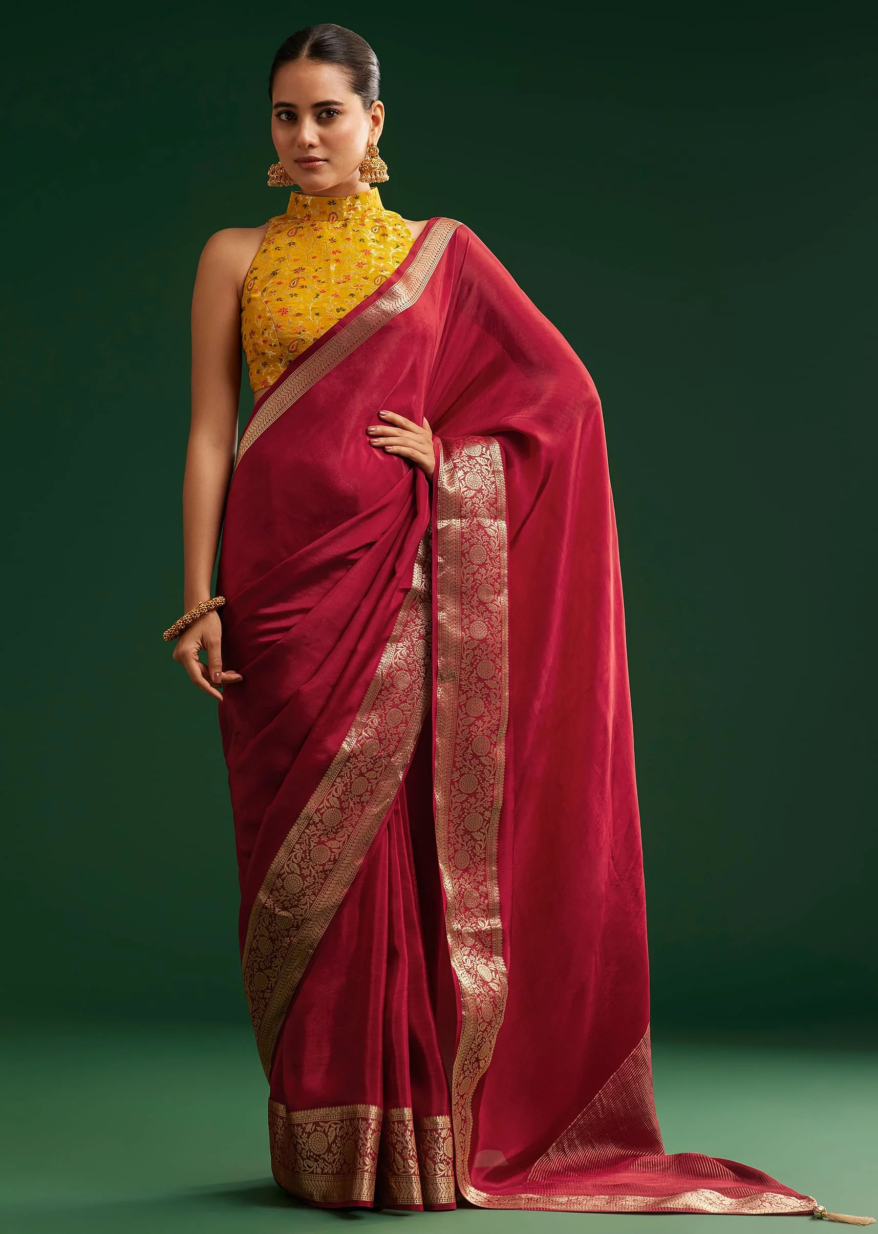 Maroon Dola Silk Saree With Zari Woven Border And Pallu - Image 3