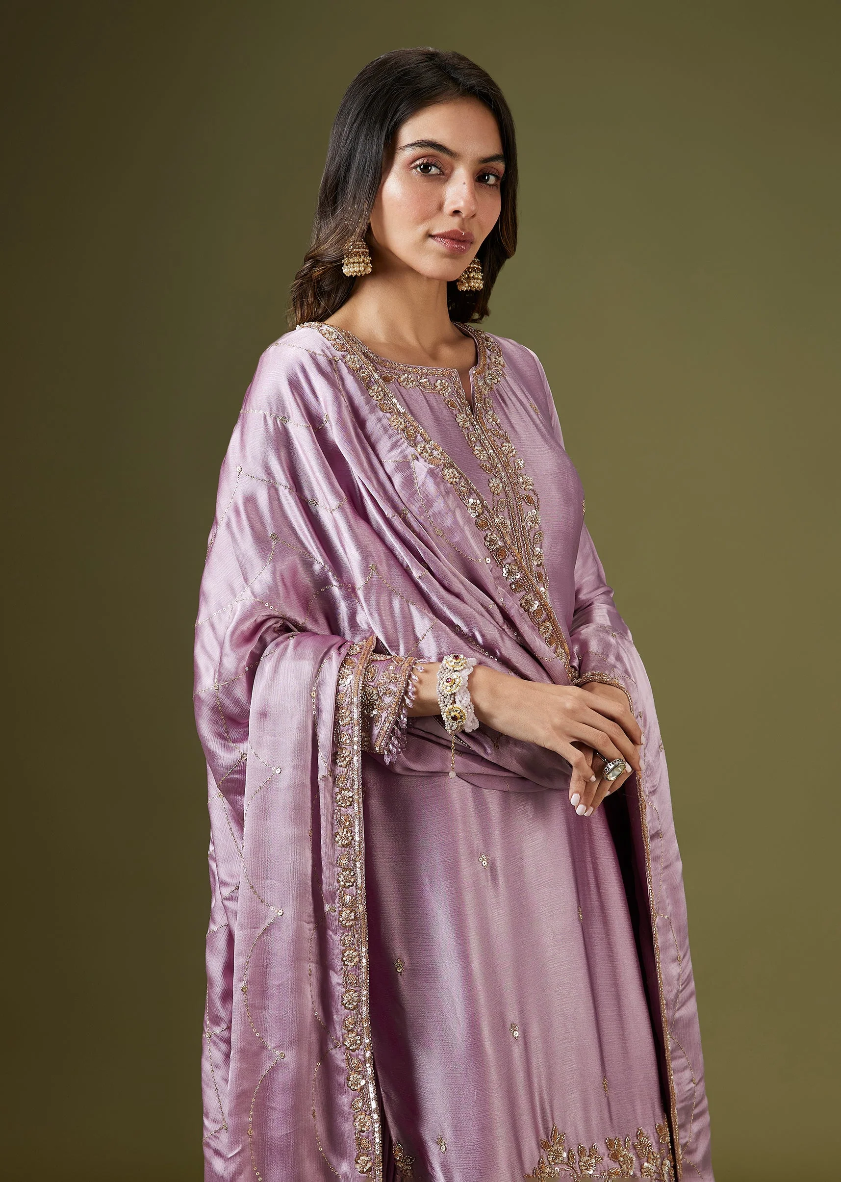 Mauve Satin Kurta Set With Tonal Embellishments And Pleated Palazzo - Image 4