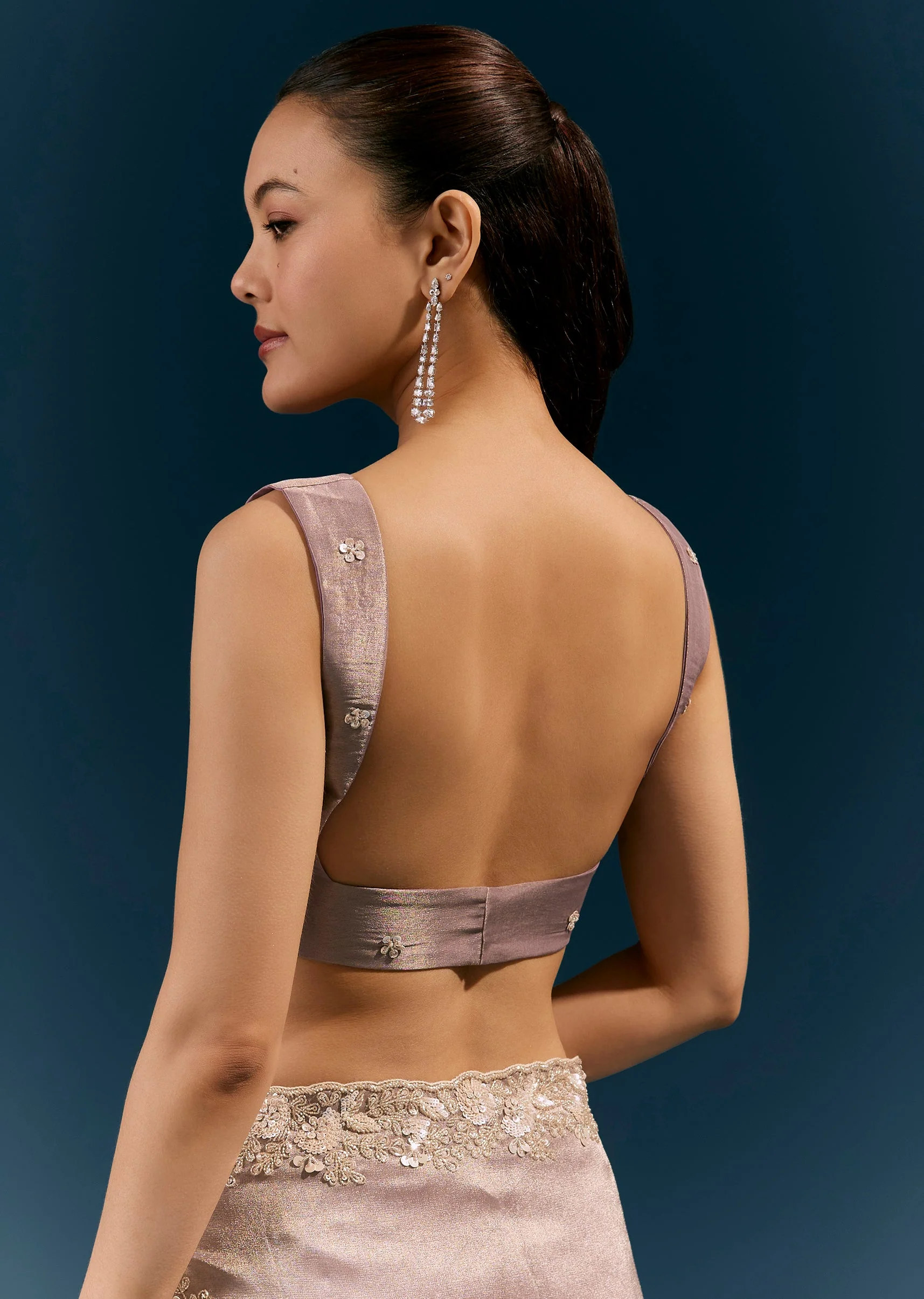 Mauve Tissue Saree With Heavy Floral Cutwork Border And Hand Embroidery - Image 8