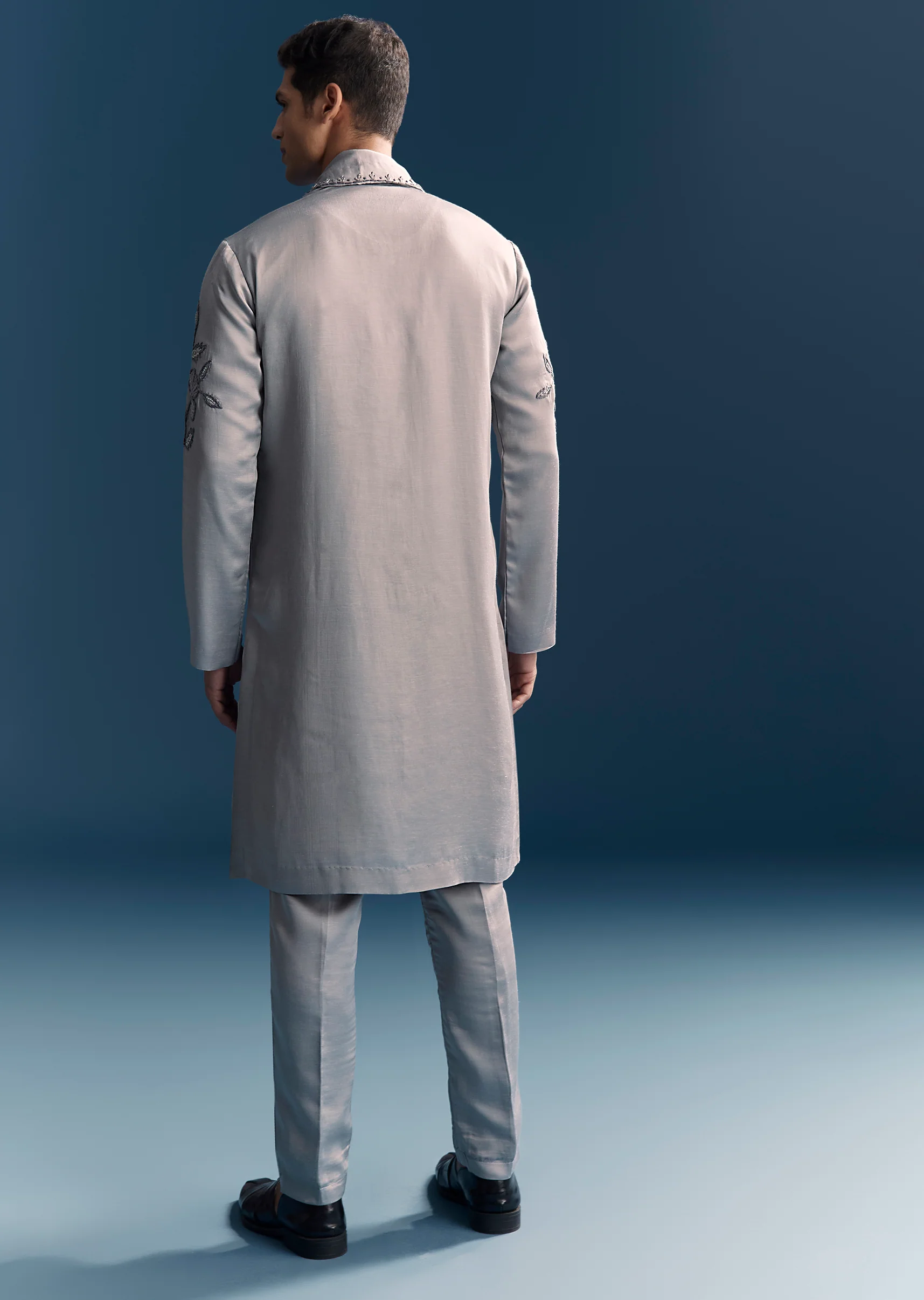 Modern Grey Duo – Indo Western Saree For Her And Kurta Set For Him - Image 12
