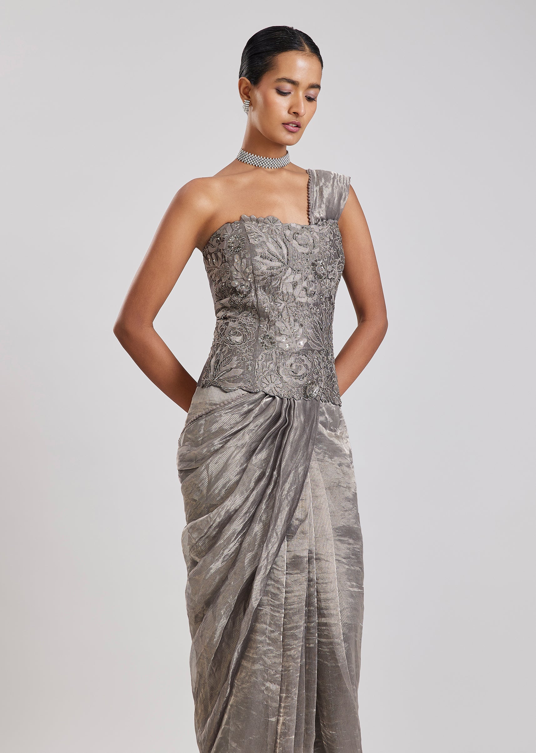 Modern Grey Duo – Indo Western Saree For Her And Kurta Set For Him - Image 2