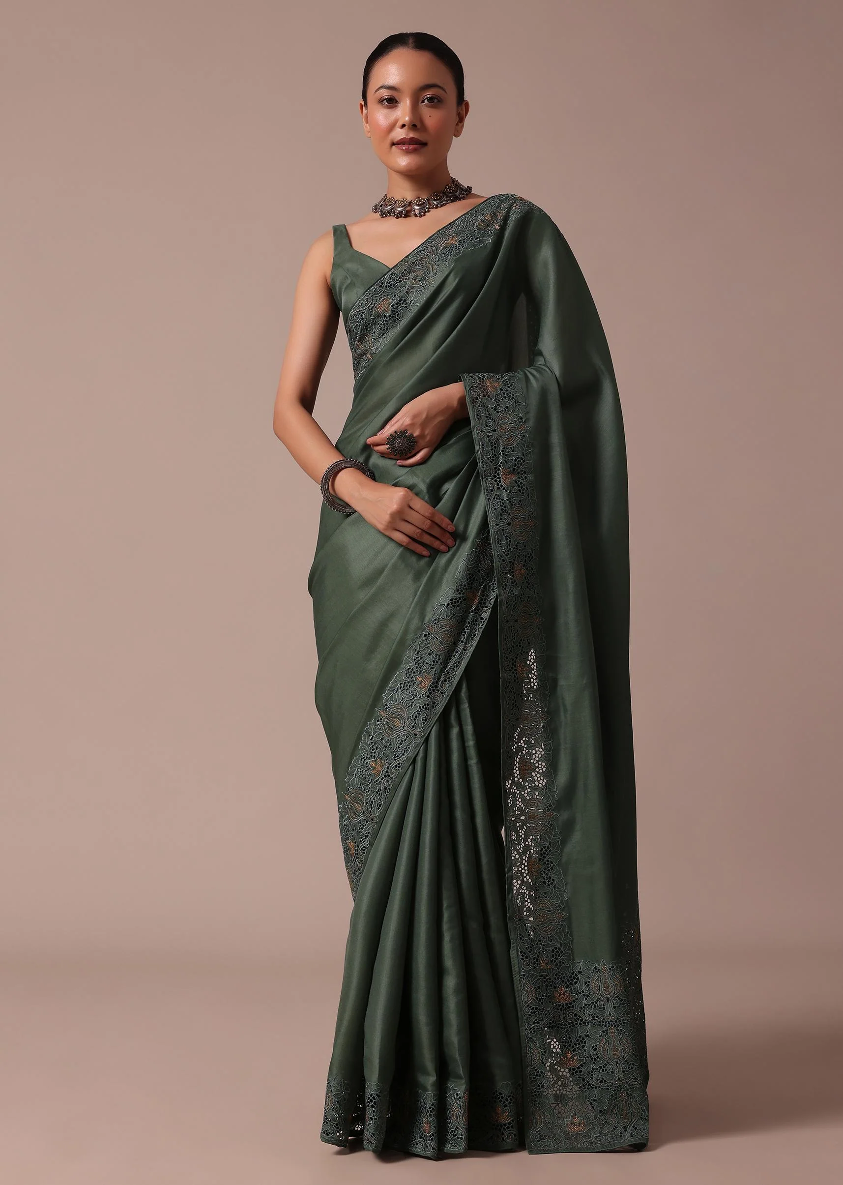 Moss Green Tussar Saree With Unstitched Blouse - Image 3