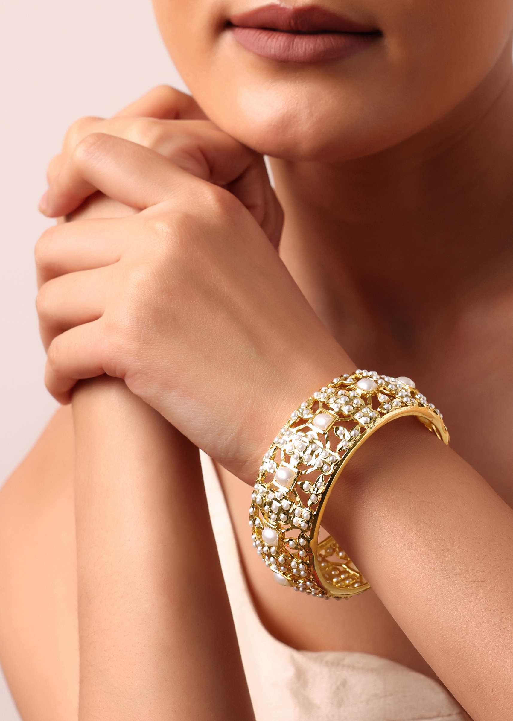 Multi Tone Cutwork Bangle With Kundan And Beads - Image 2