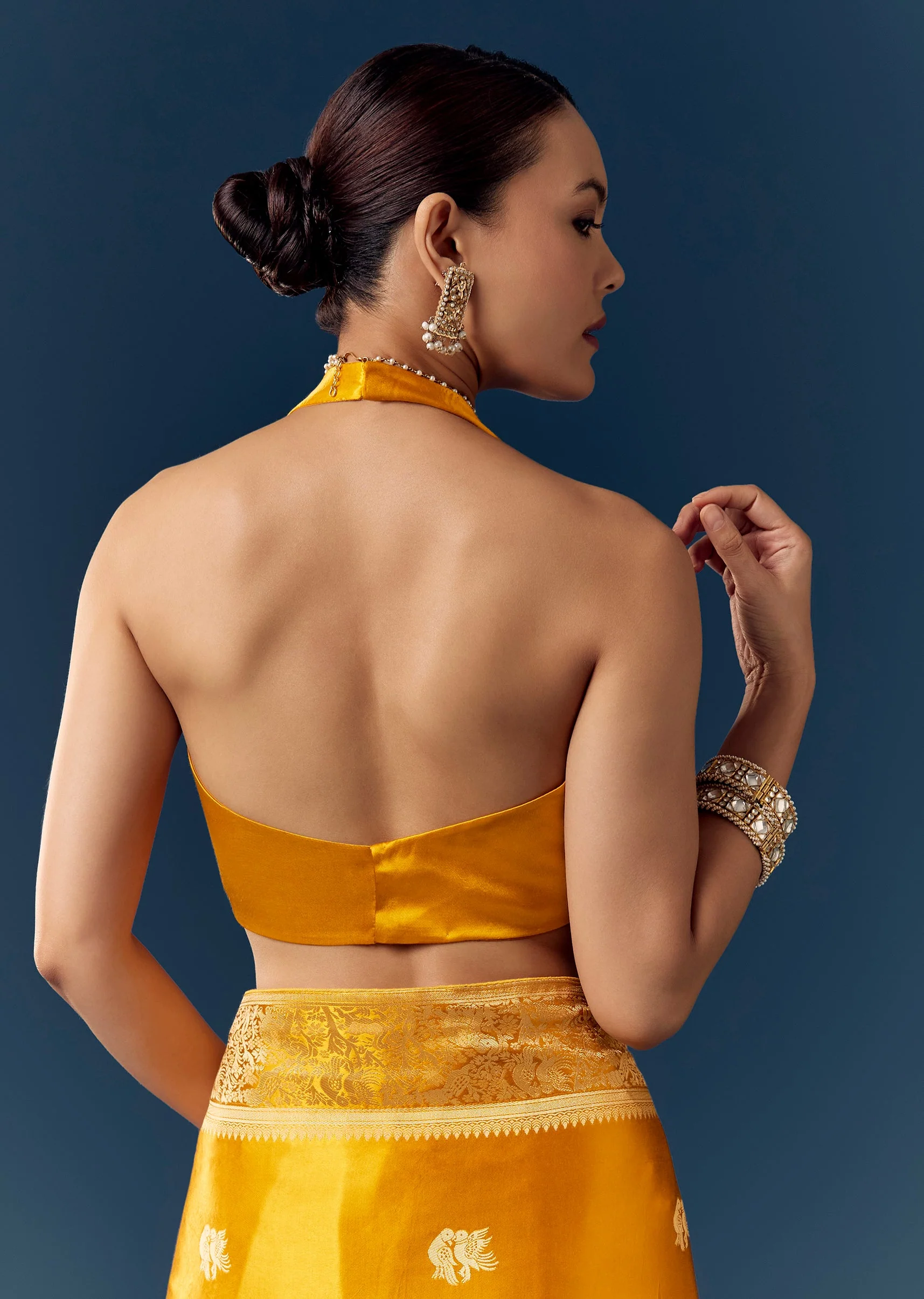 Mustard Satin Silk Saree with Bird Motif Zari Weave - Image 8