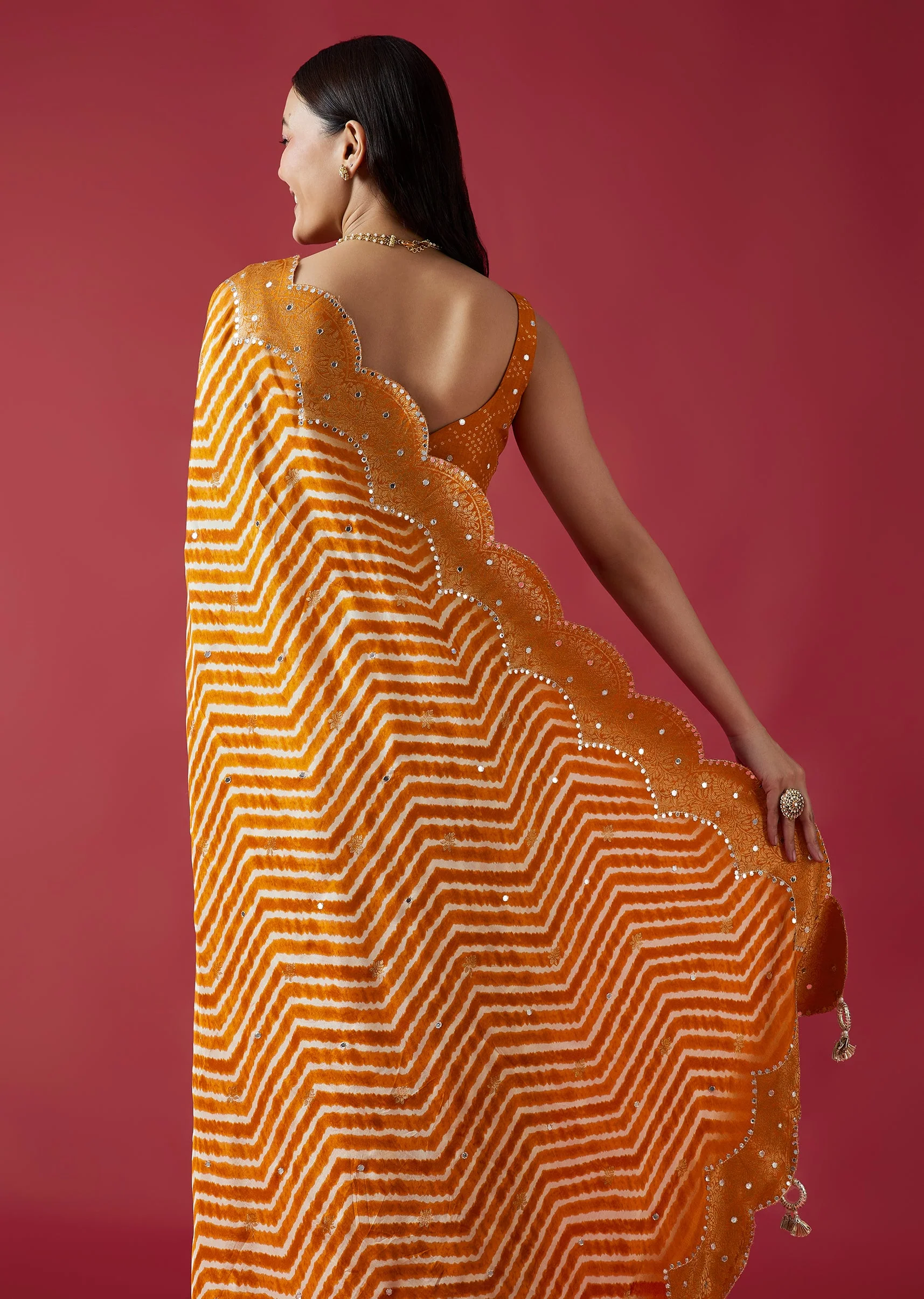 Mustard Yellow Leheriya Printed Saree With Mirror Border - Image 6