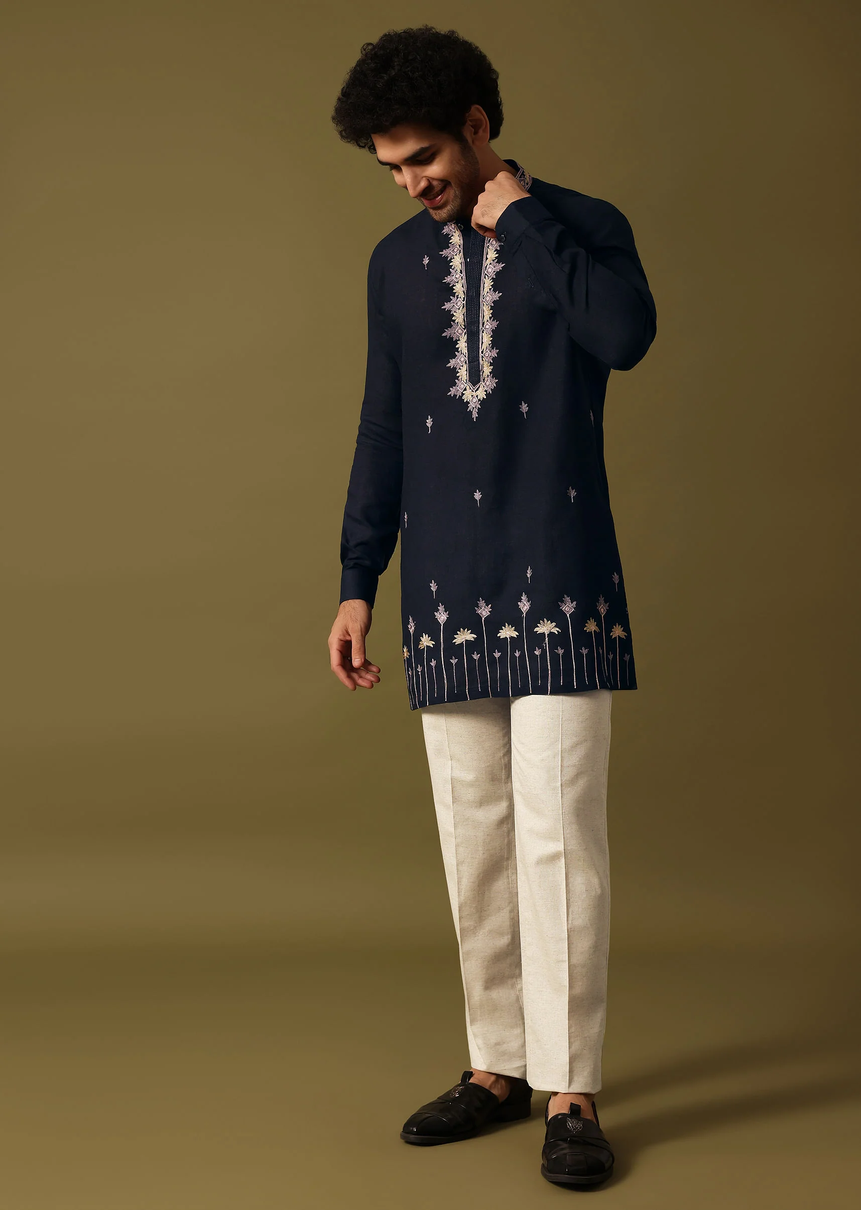 Navy Blue Cotton Kurta Set With Resham Work For Men - Image 2