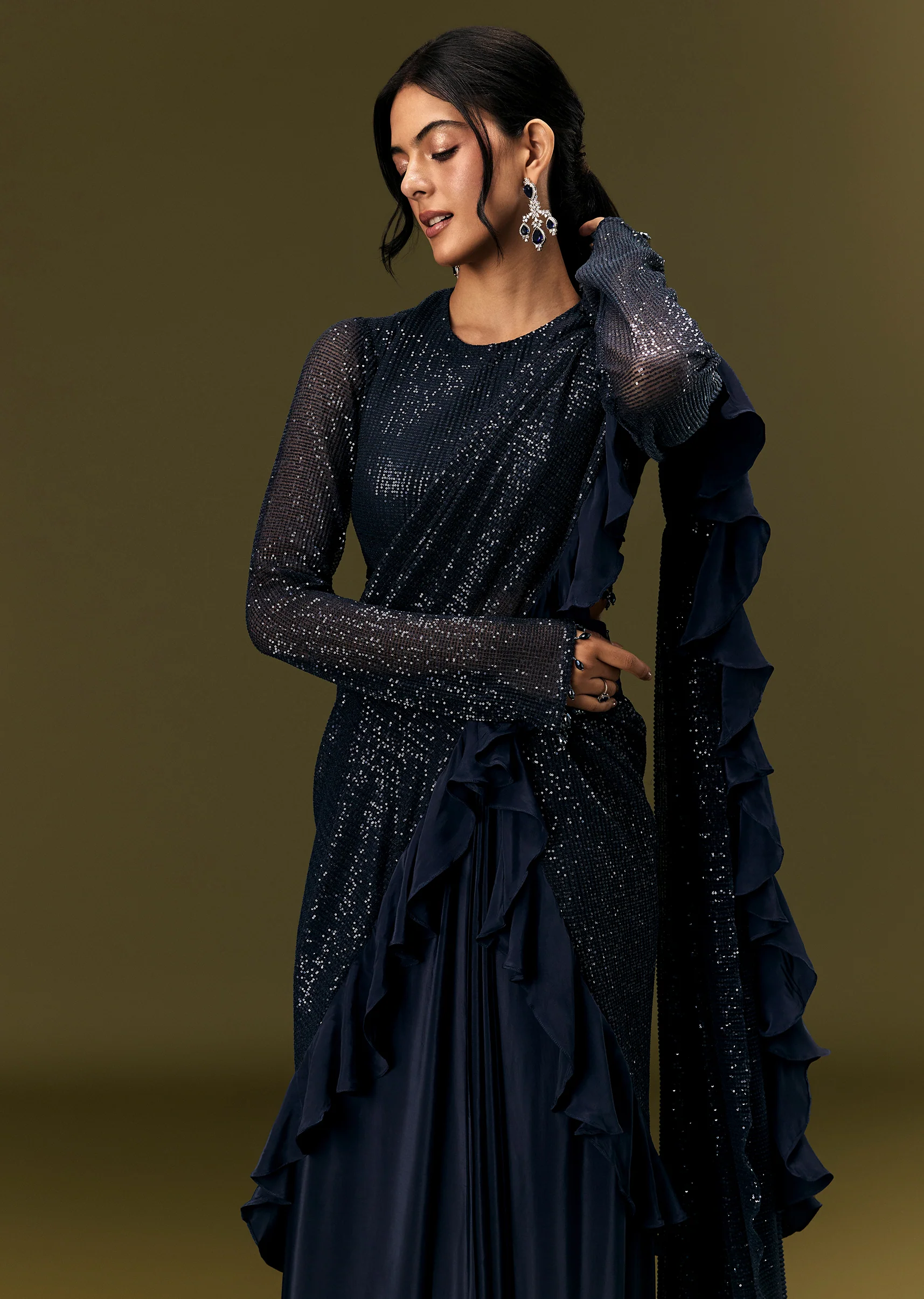 Navy Blue Crepe Ready Pleated Saree With Full Sleeve High Neck Blouse - Image 4