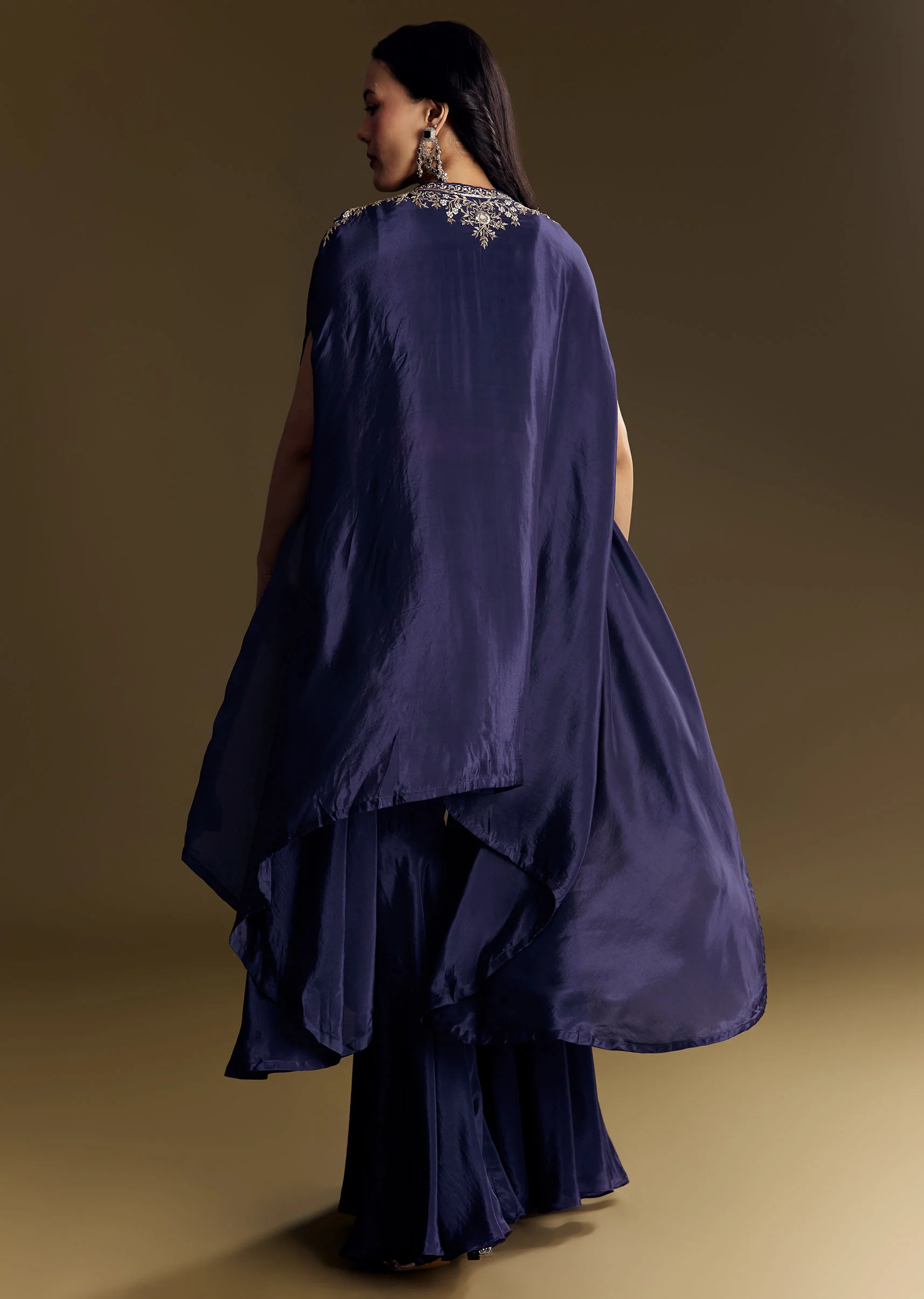 Navy Blue Crop Top Set With Silver Zardozi Cape - Image 4