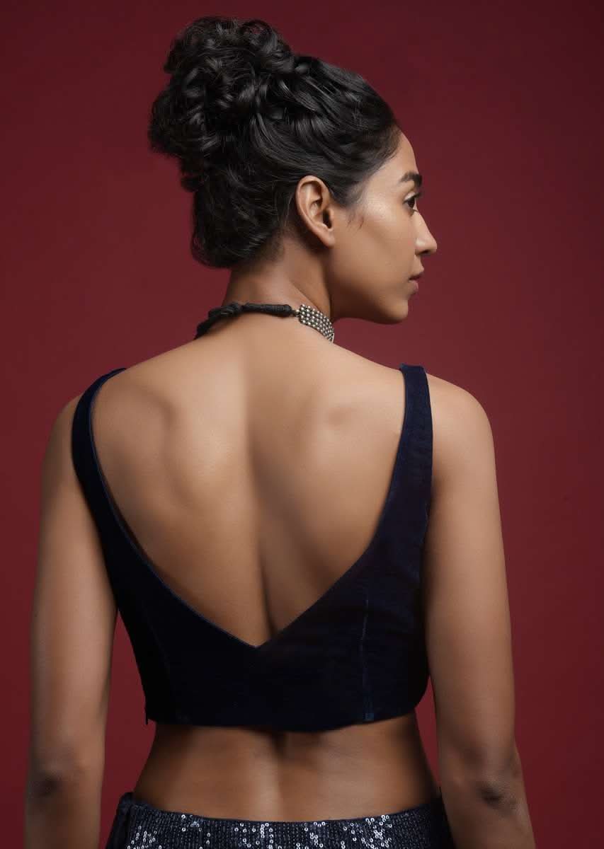 Navy blue Sleeveless Blouse With Leaf Shaped Neckline Online - Kalki Fashion - Image 2