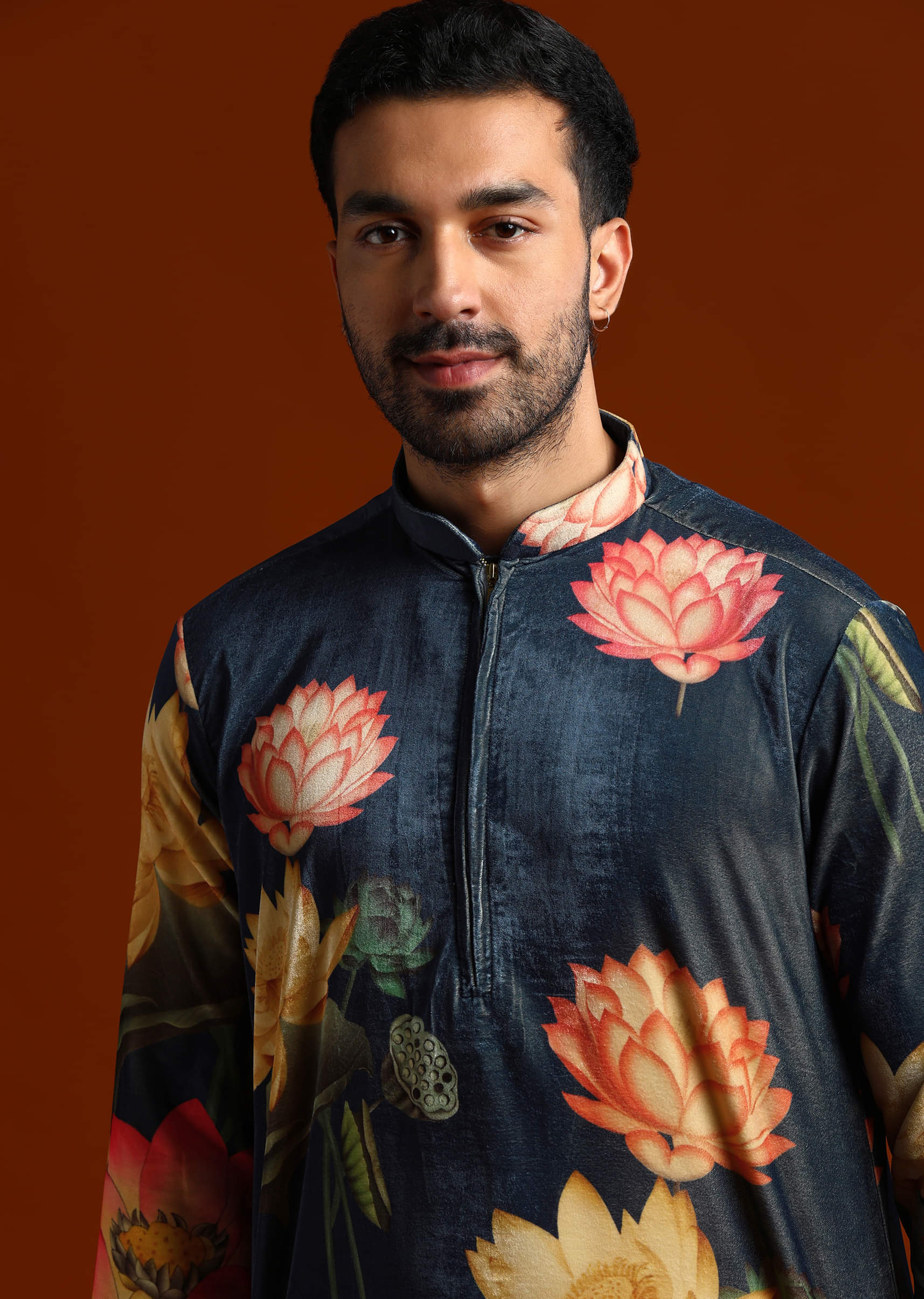 Navy Blue Velvet Kurta Set For Men With Print - Image 2