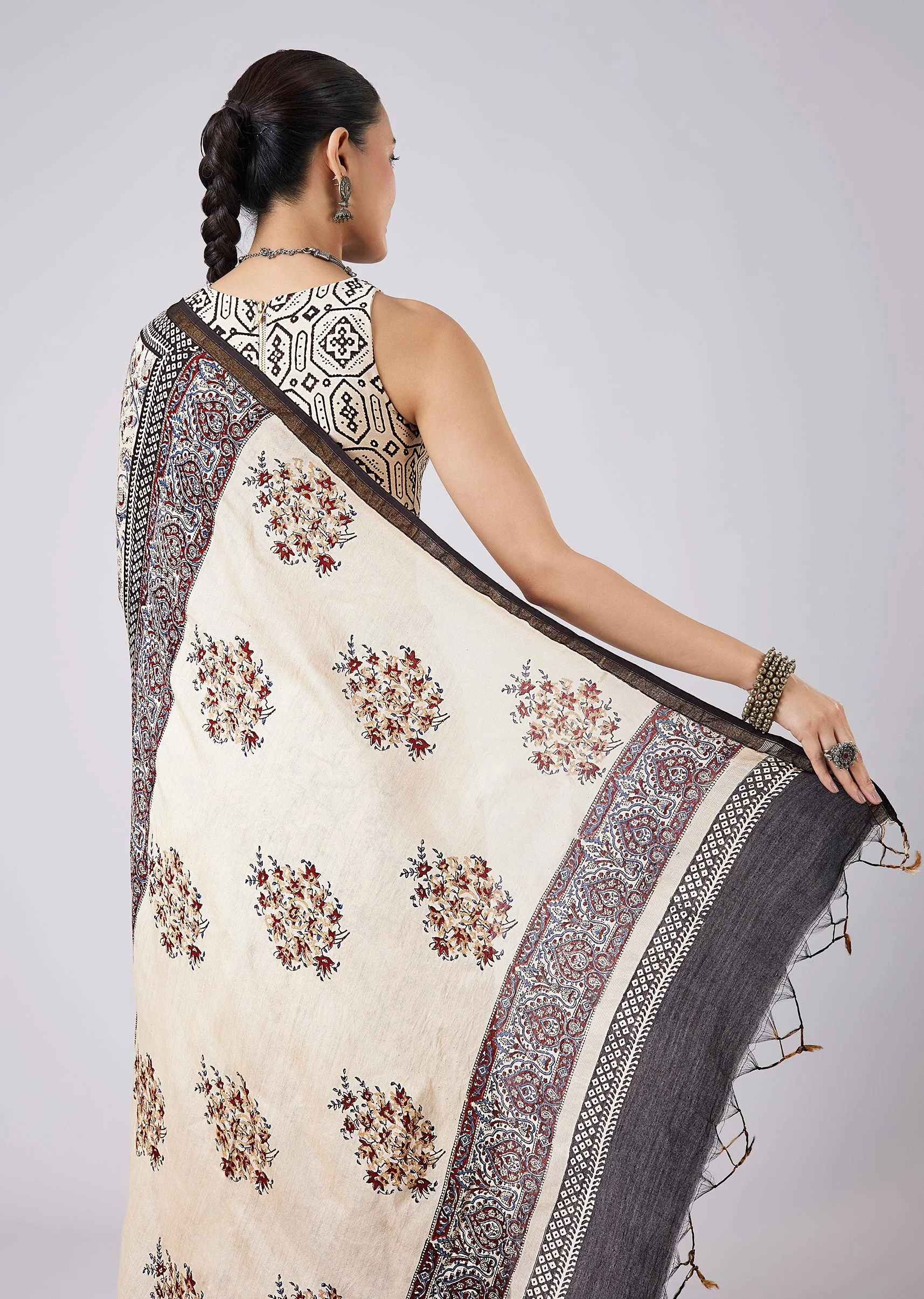 Off White Block Printed Tassel Saree with Unstitched Blouse - Image 6