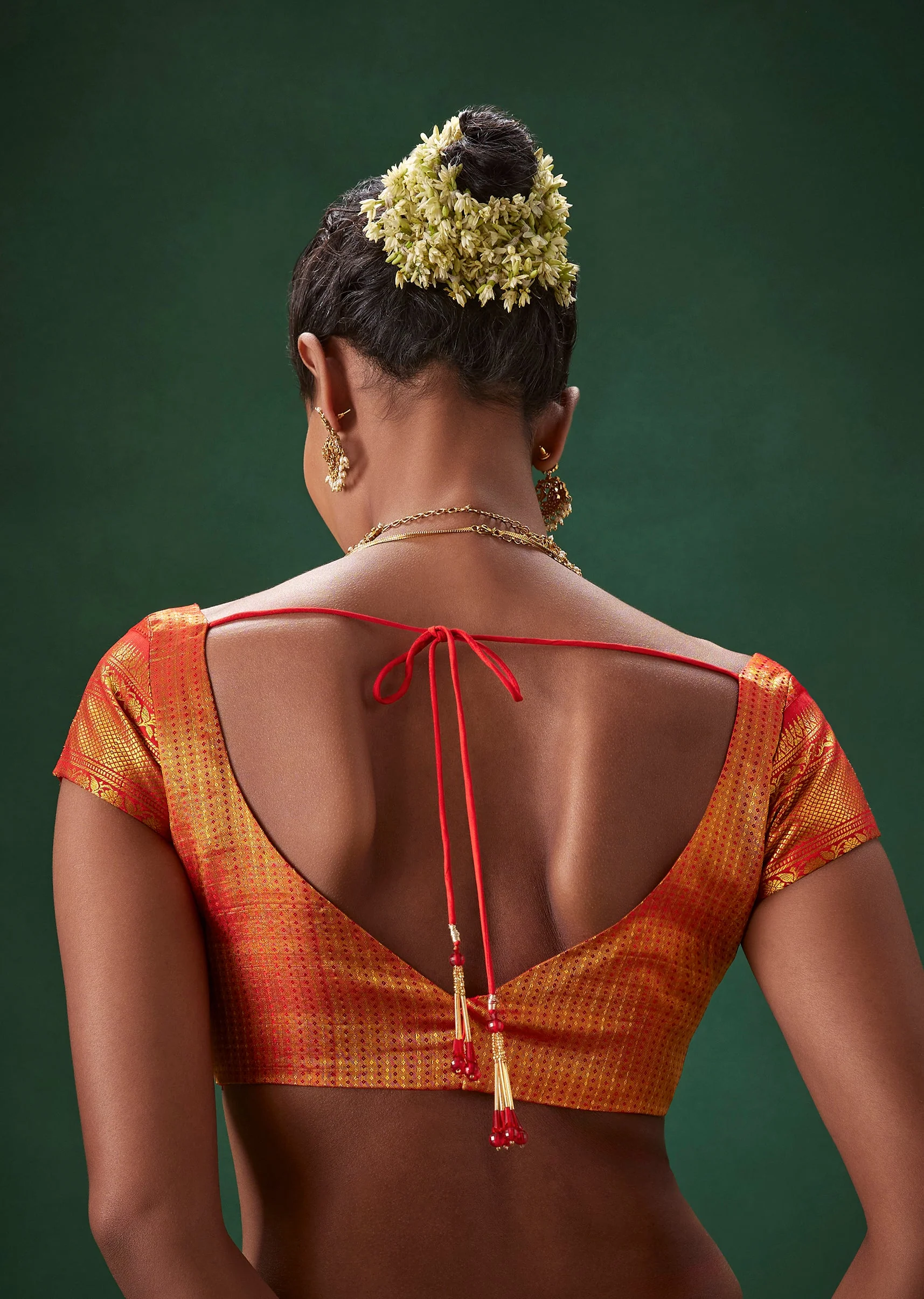 Off White Bridal Kanjivaram Saree with Unstitched Blouse - Image 8
