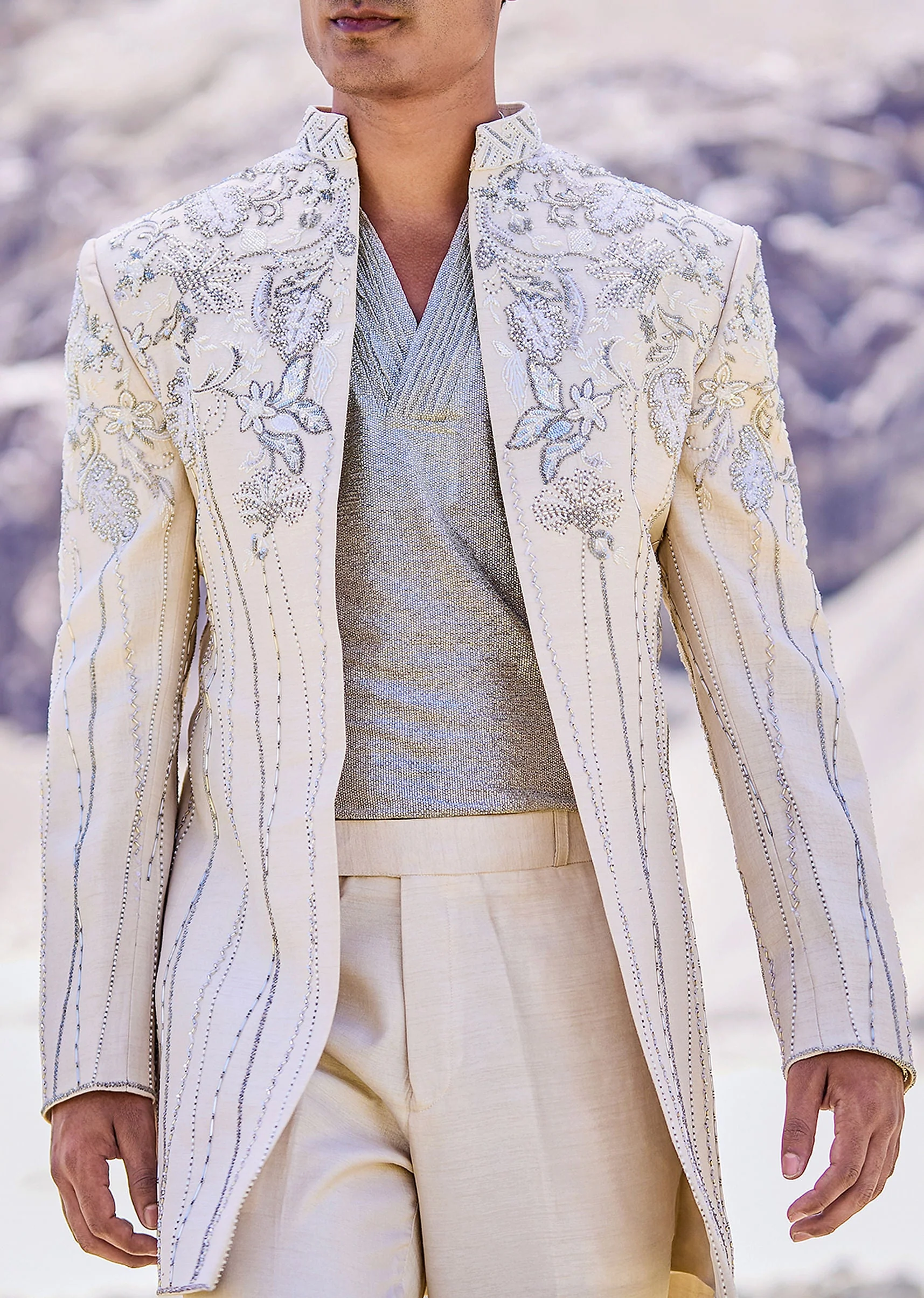 Off White Embroidered Jodhpuri With Shimmer Shirt - Image 2