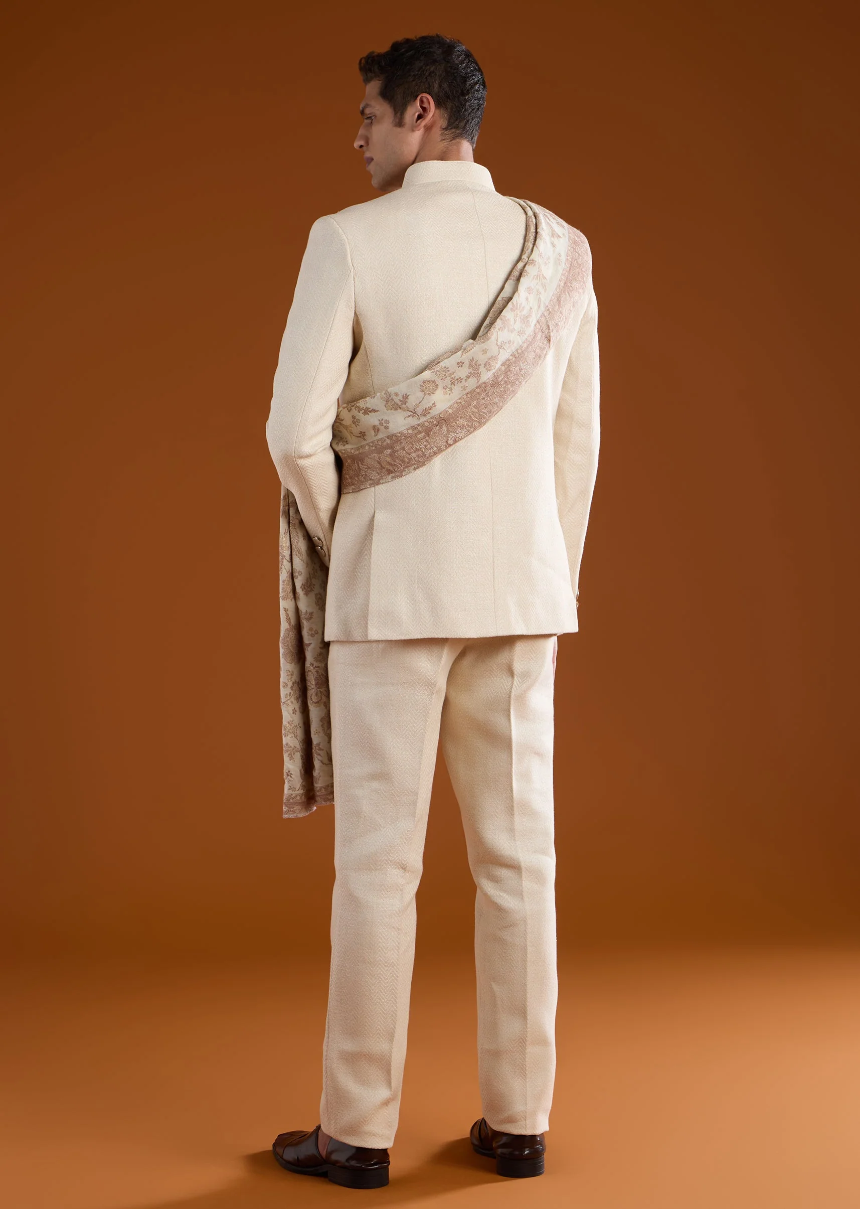 Off White Matka Silk Embroidered Jodhpuri Set - Image 5
