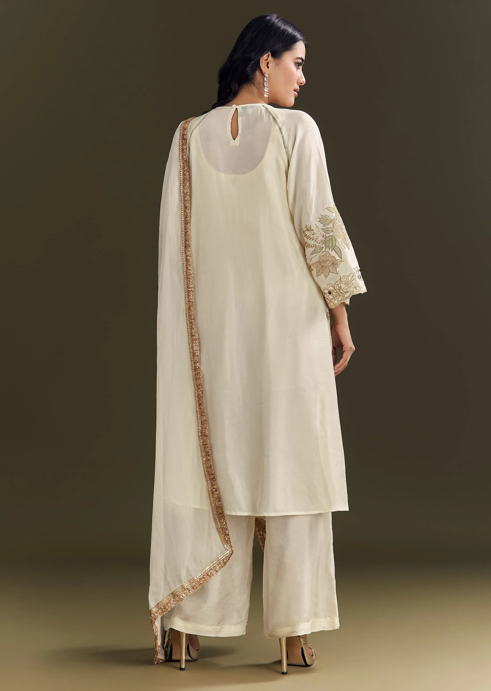 Off White Russian Silk Kurta Dupatta Set With Applique Zari Work - Image 5