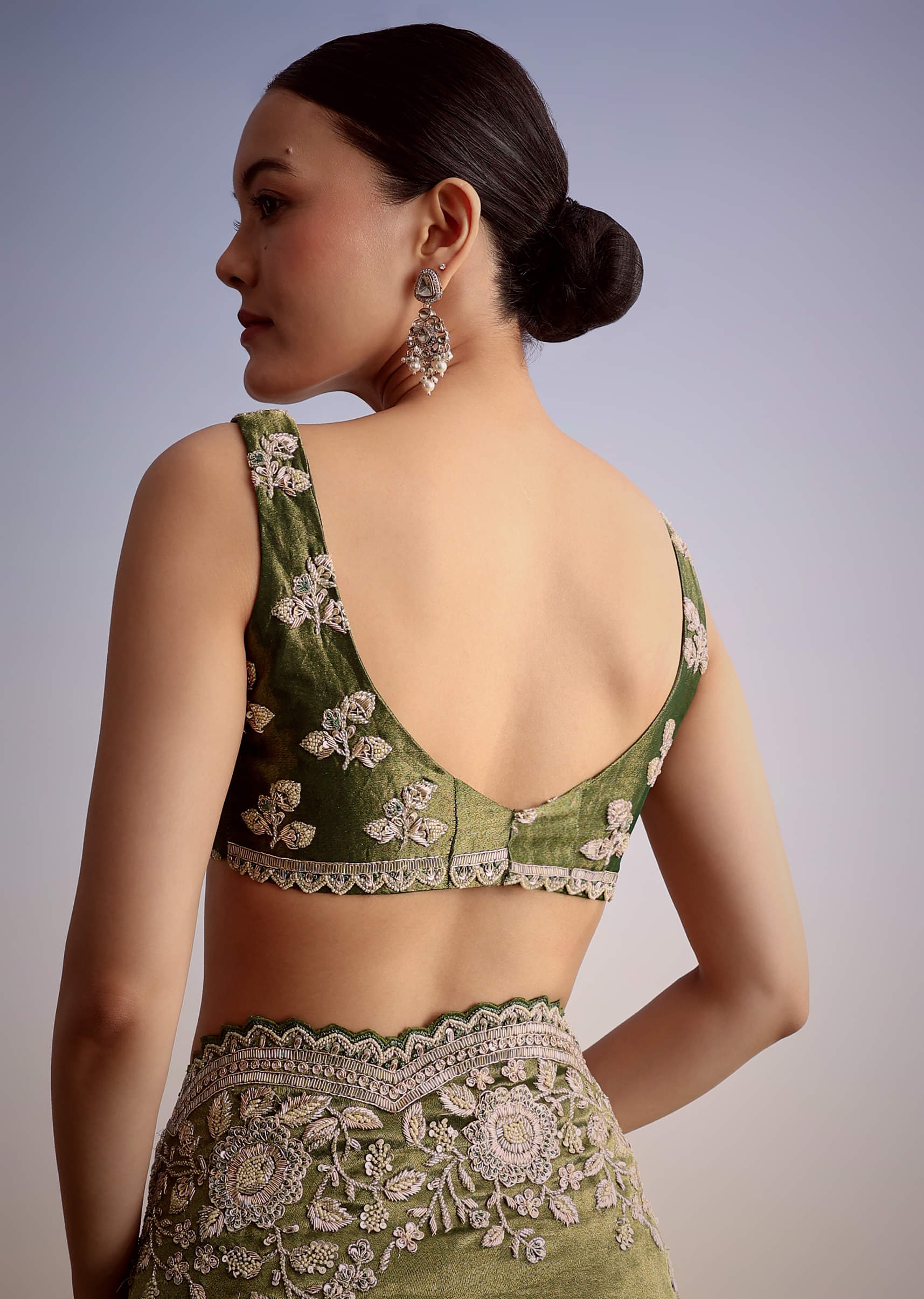 Olive Green Tissue Saree With Scallop Embroidered Border - Image 8