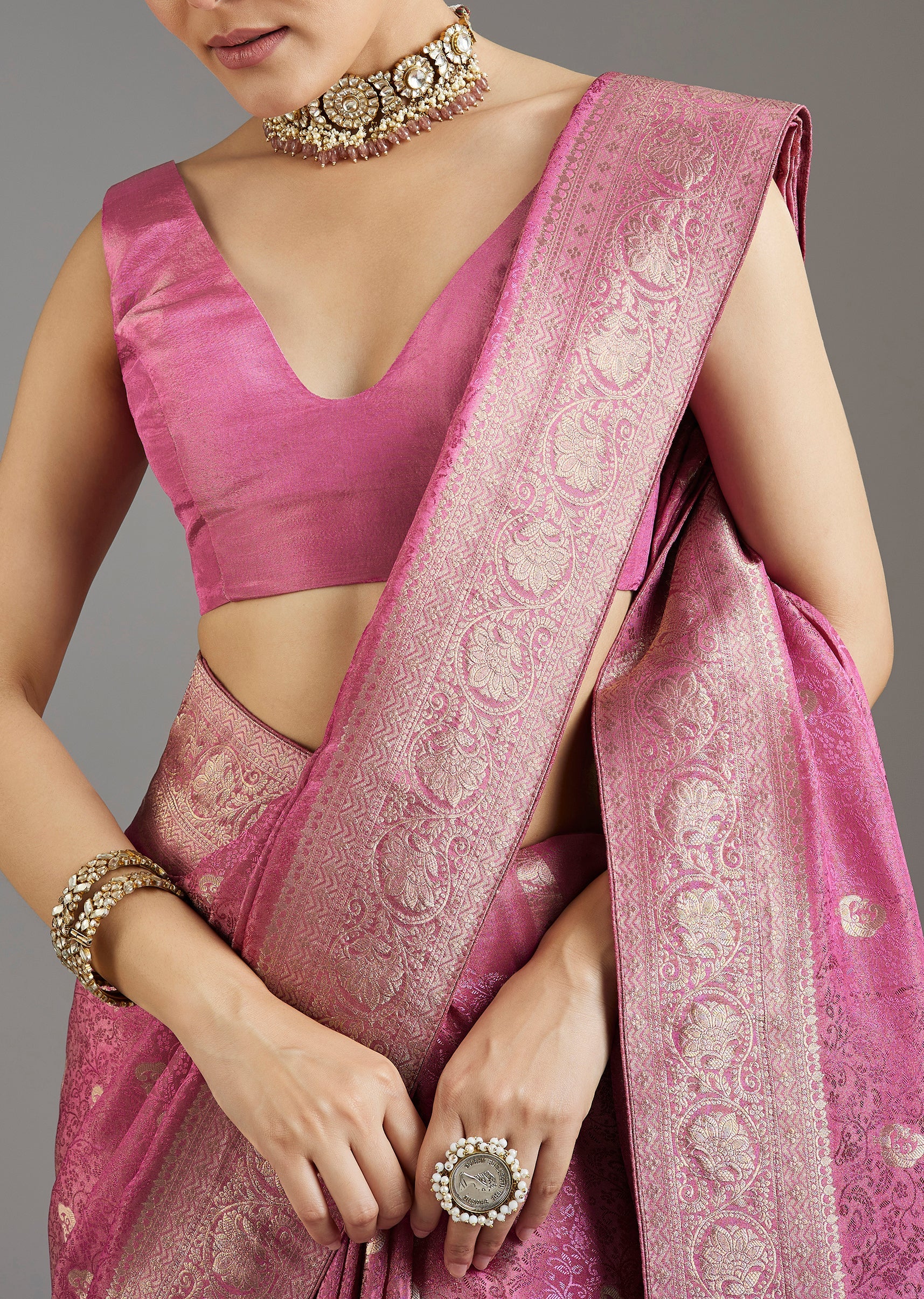 Onion Pink Dola Silk Jacquard Saree - Image 2