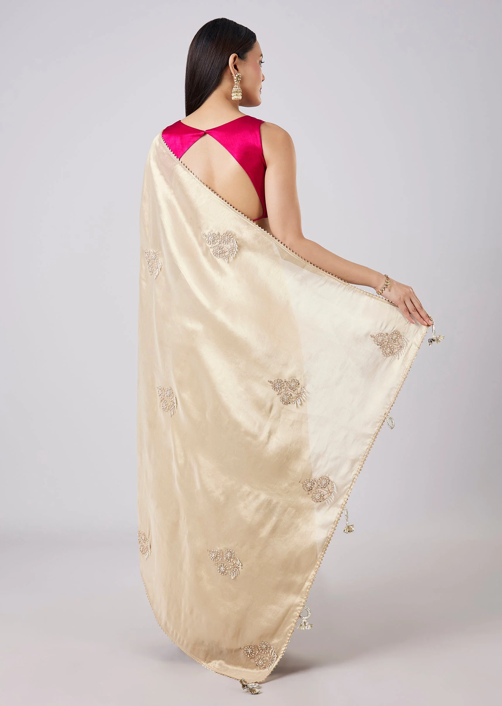 Pastel Cream Solid Saree with Border and Blouse - Image 4