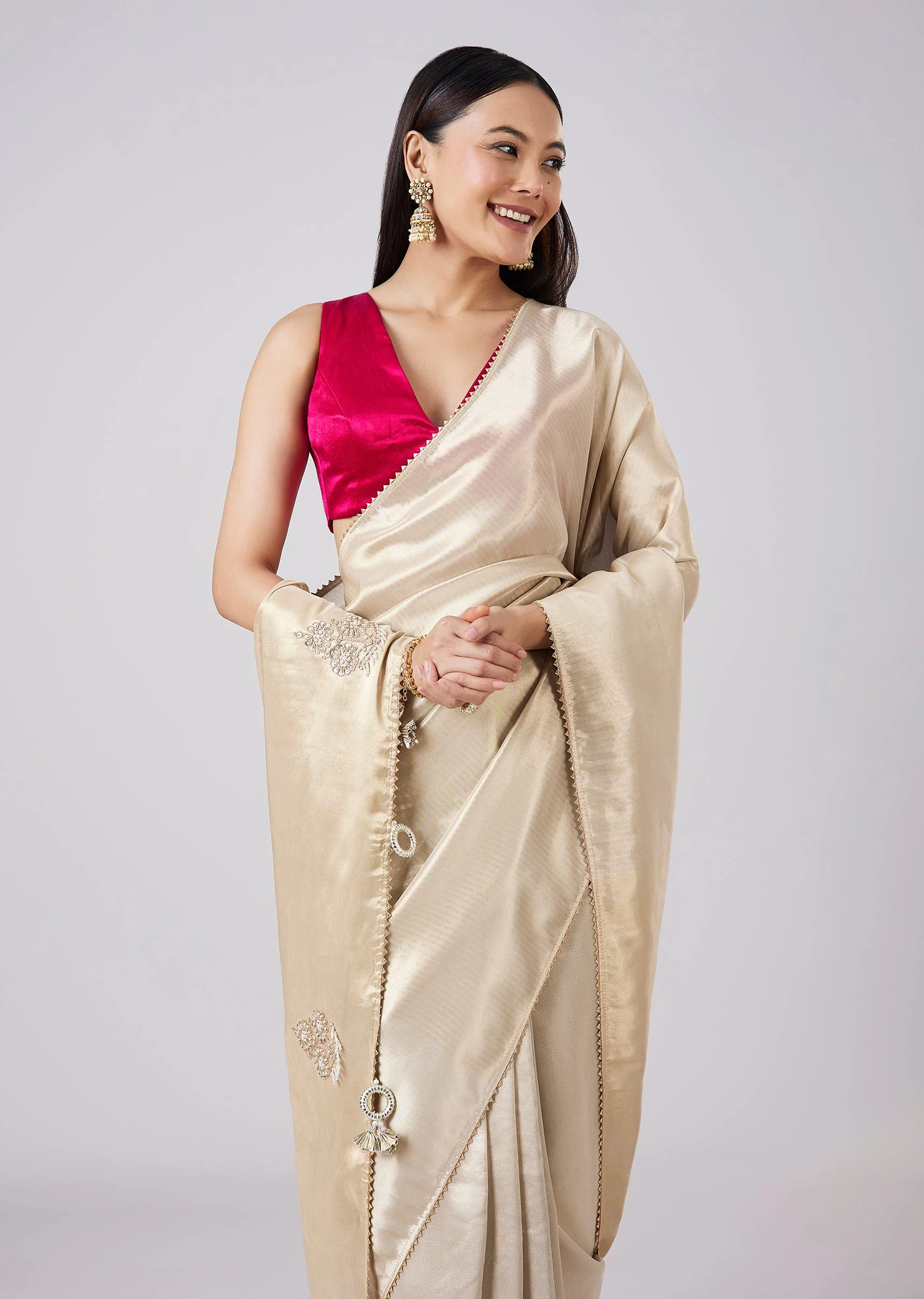 Pastel Cream Solid Saree with Border and Blouse - Image 5