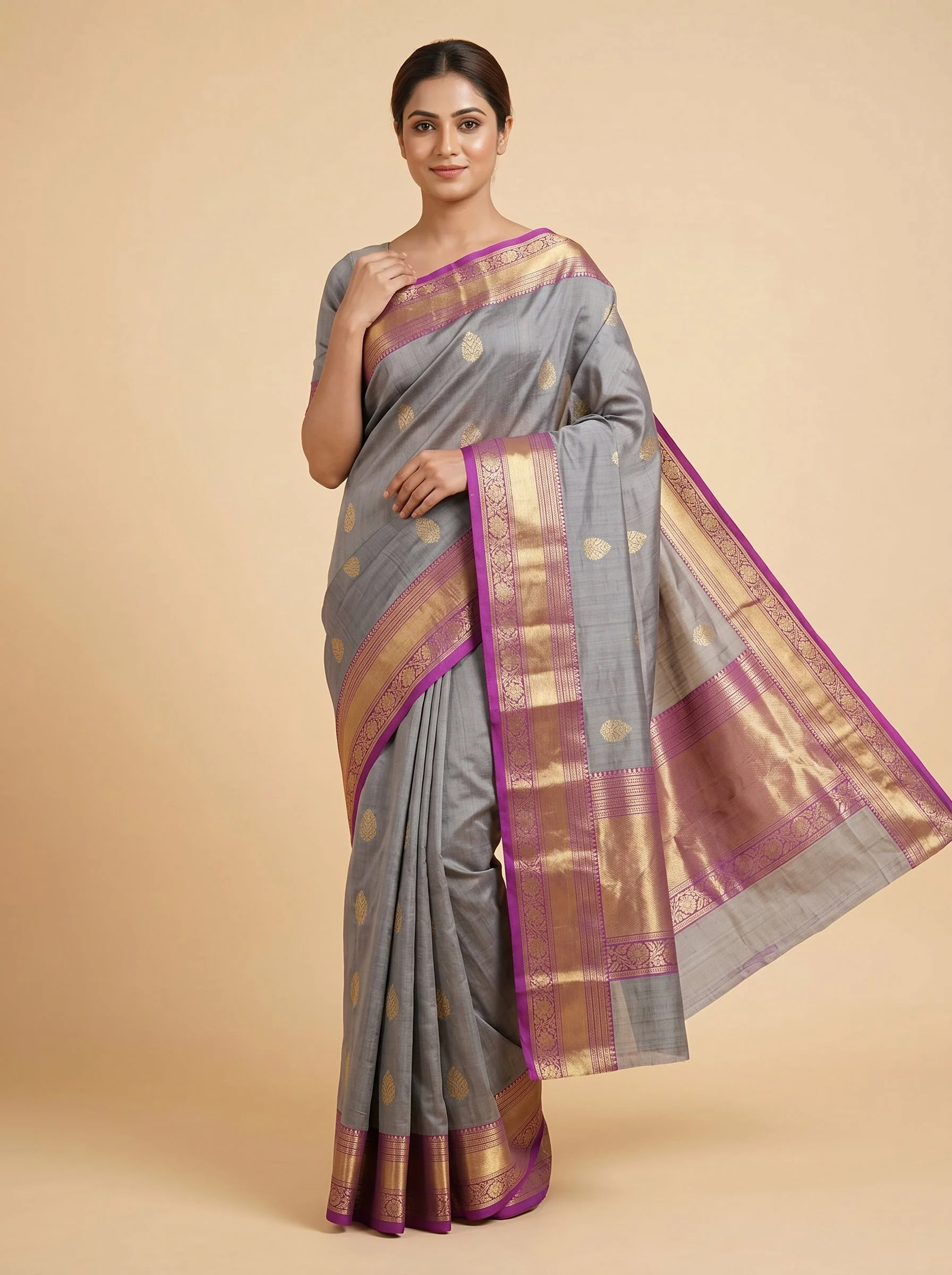 Pastel Edge Grey Handloom Saree