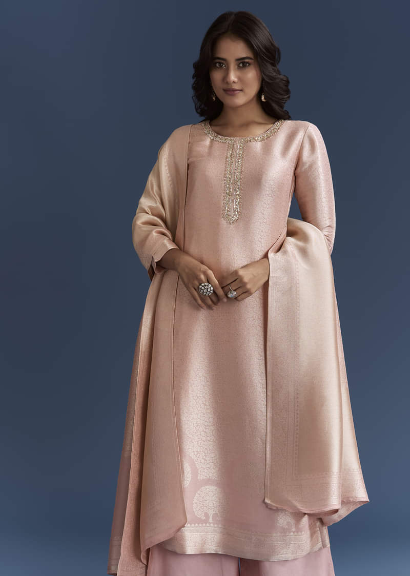 Peach Banarasi Tissue Kurta Set With Zardosi Neckline - Image 3