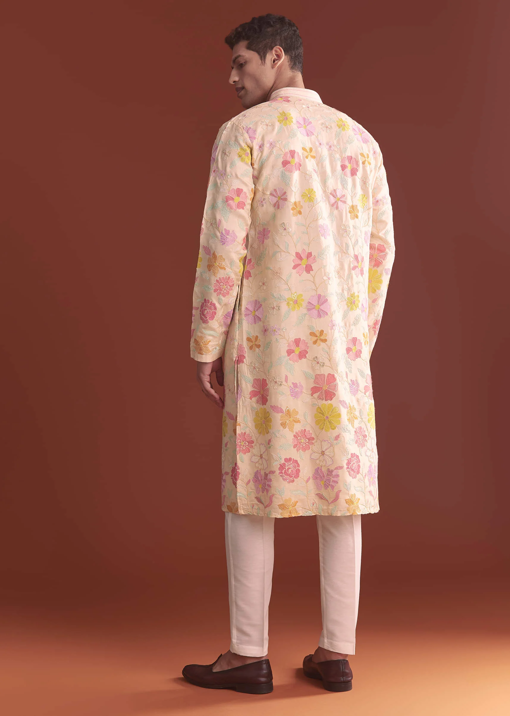 Peach Silk Floral Print And Thread Work Kurta Set - Image 5