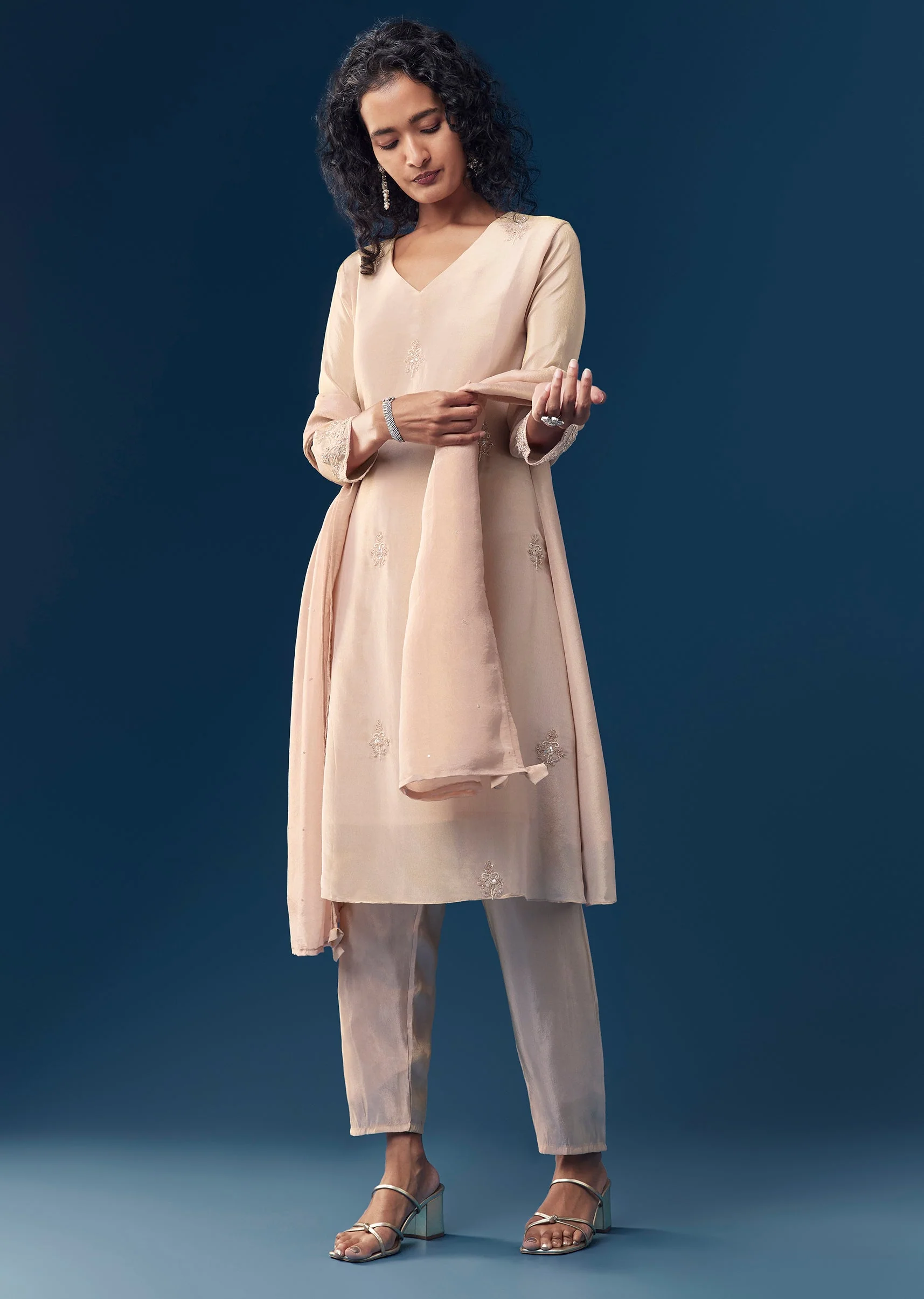 Peach Tissue Kurta Set With Sequin Embroidery - Image 3