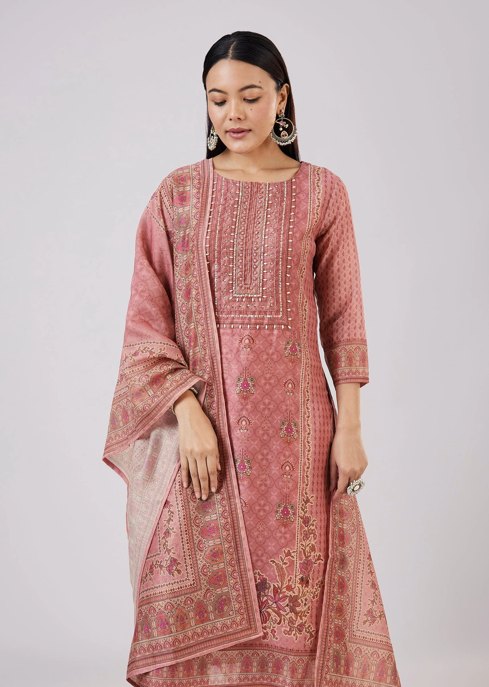 Pink Chanderi Kurta Set With Embellished Work - Image 4