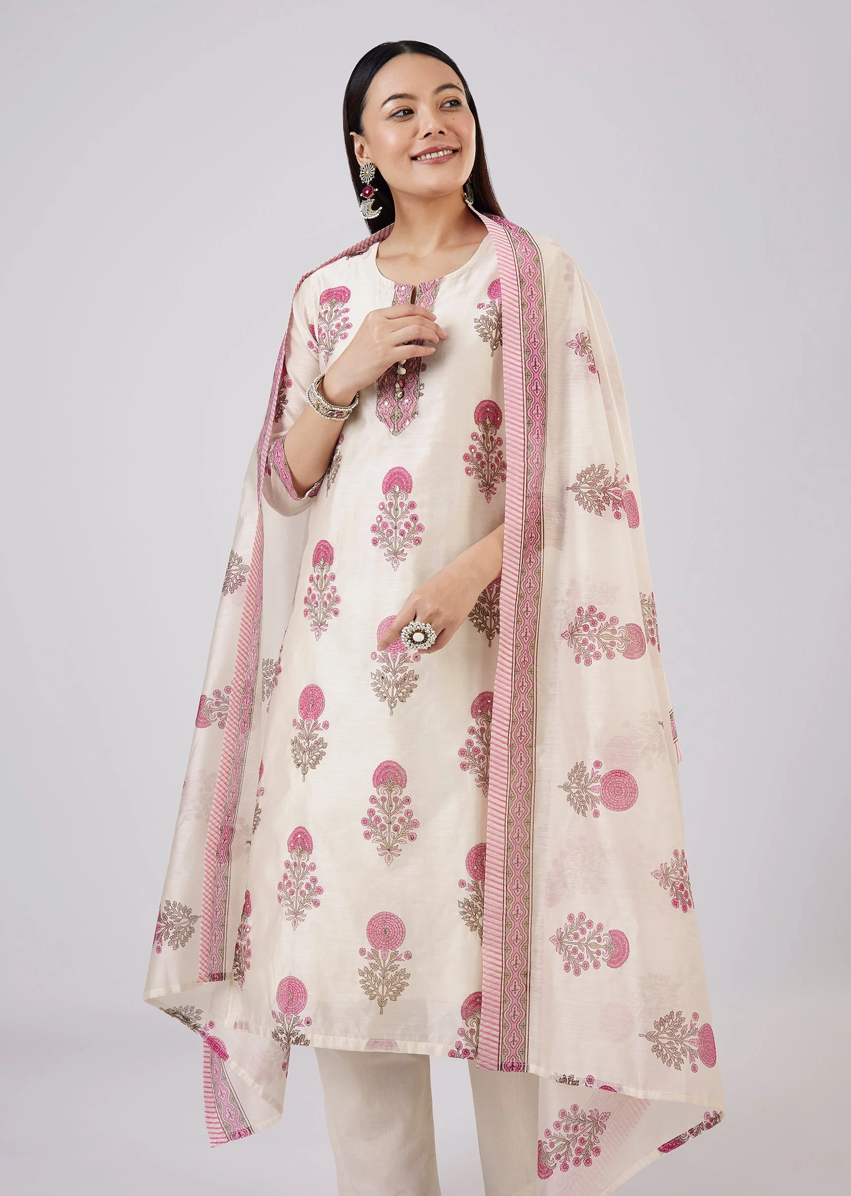 Pink Chanderi Kurta Set With Hand Block Print And Zari Work - Image 4