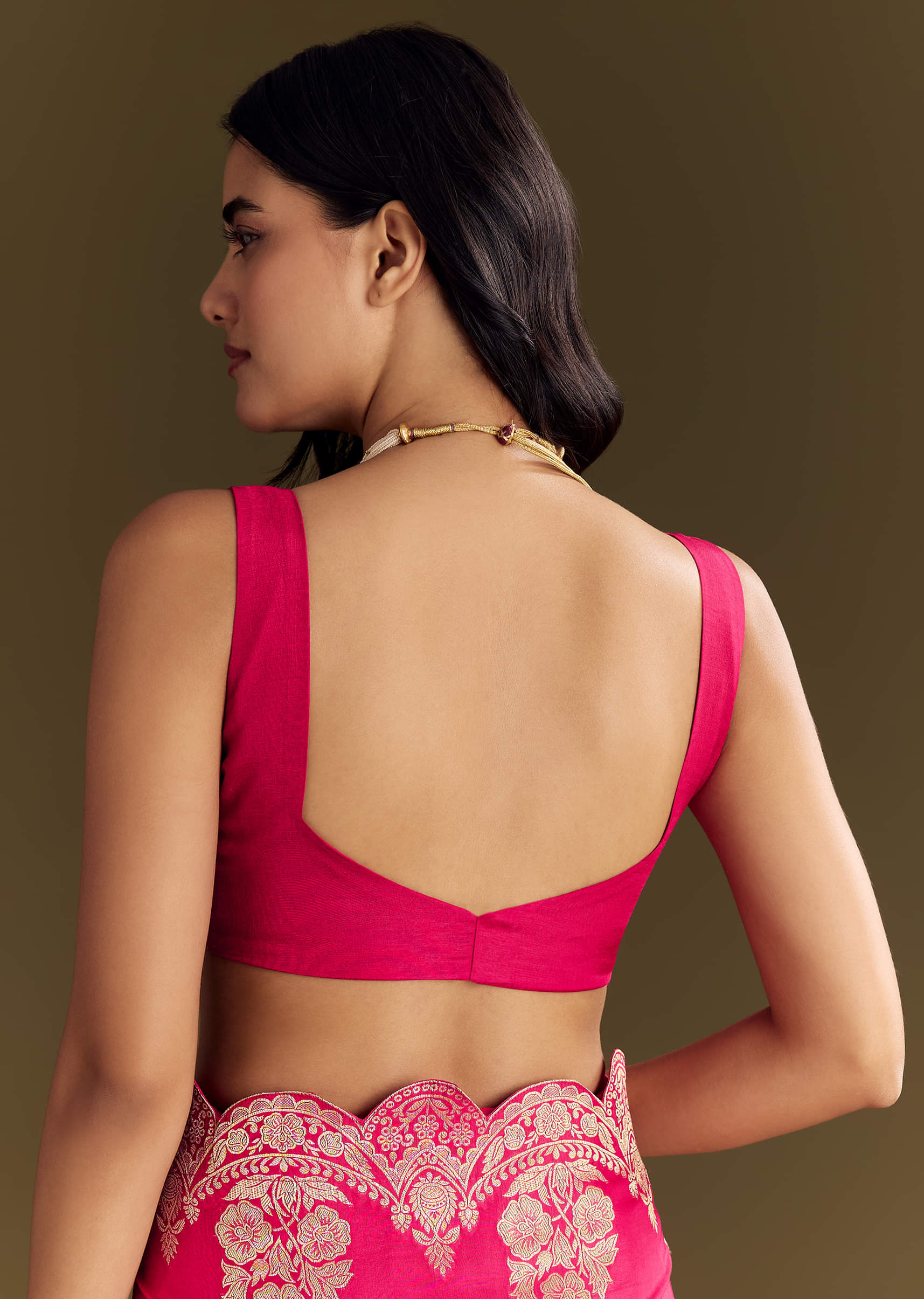 Pink Dola Silk Saree With Zari Border And All Over Booti - Image 8