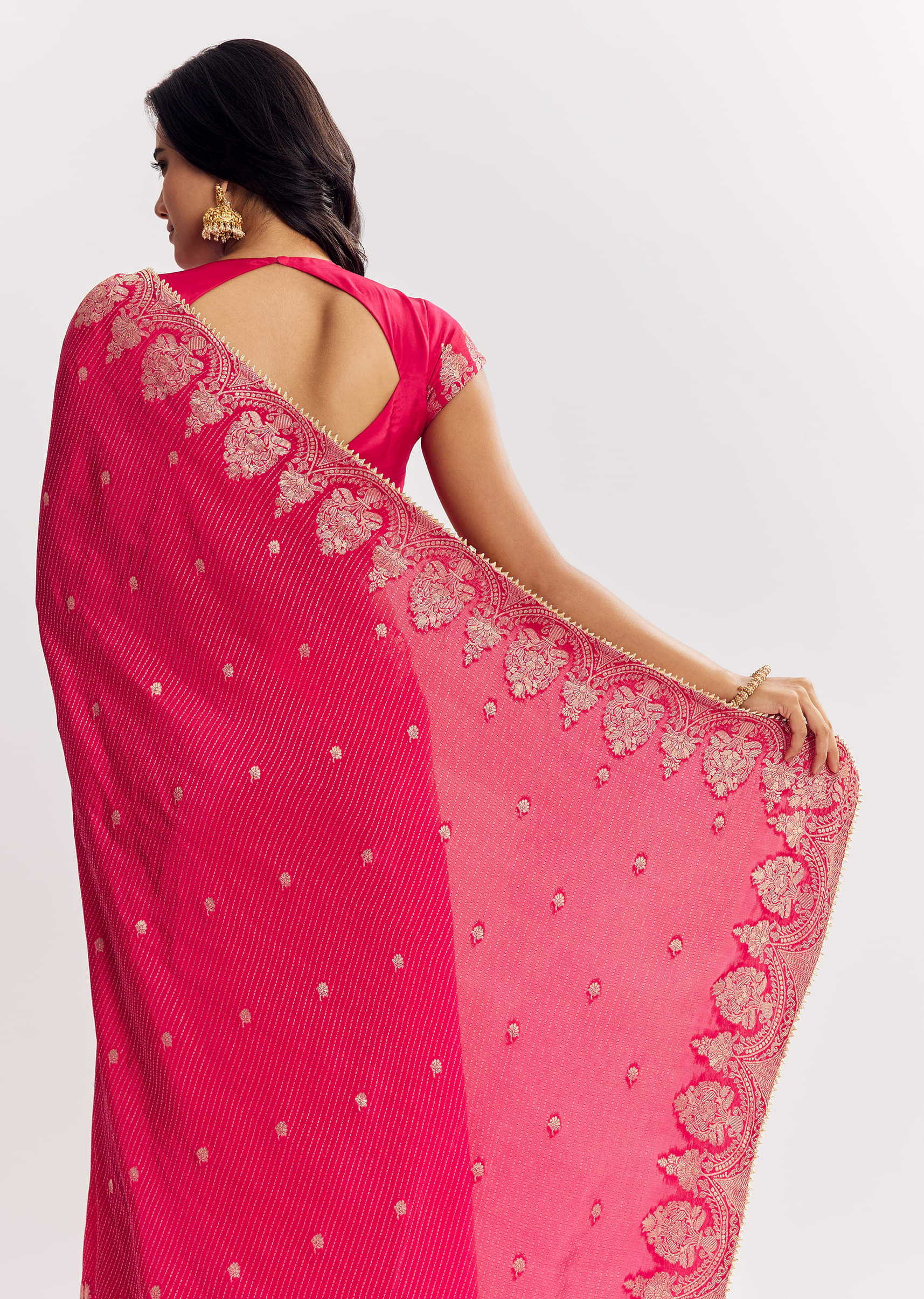 Pink Georgette Lurex Saree With Brocade Butti And Gota Patti Border - Image 5