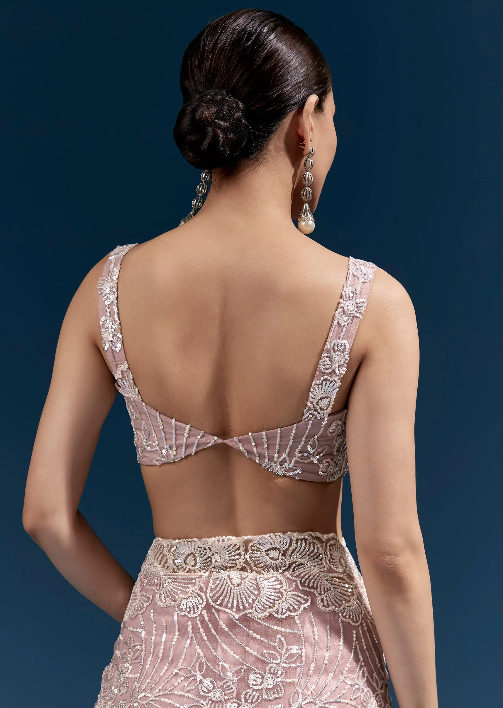 Pink Heavy Embroidered Net Saree With Cutwork Border And Floral Jaal - Image 8