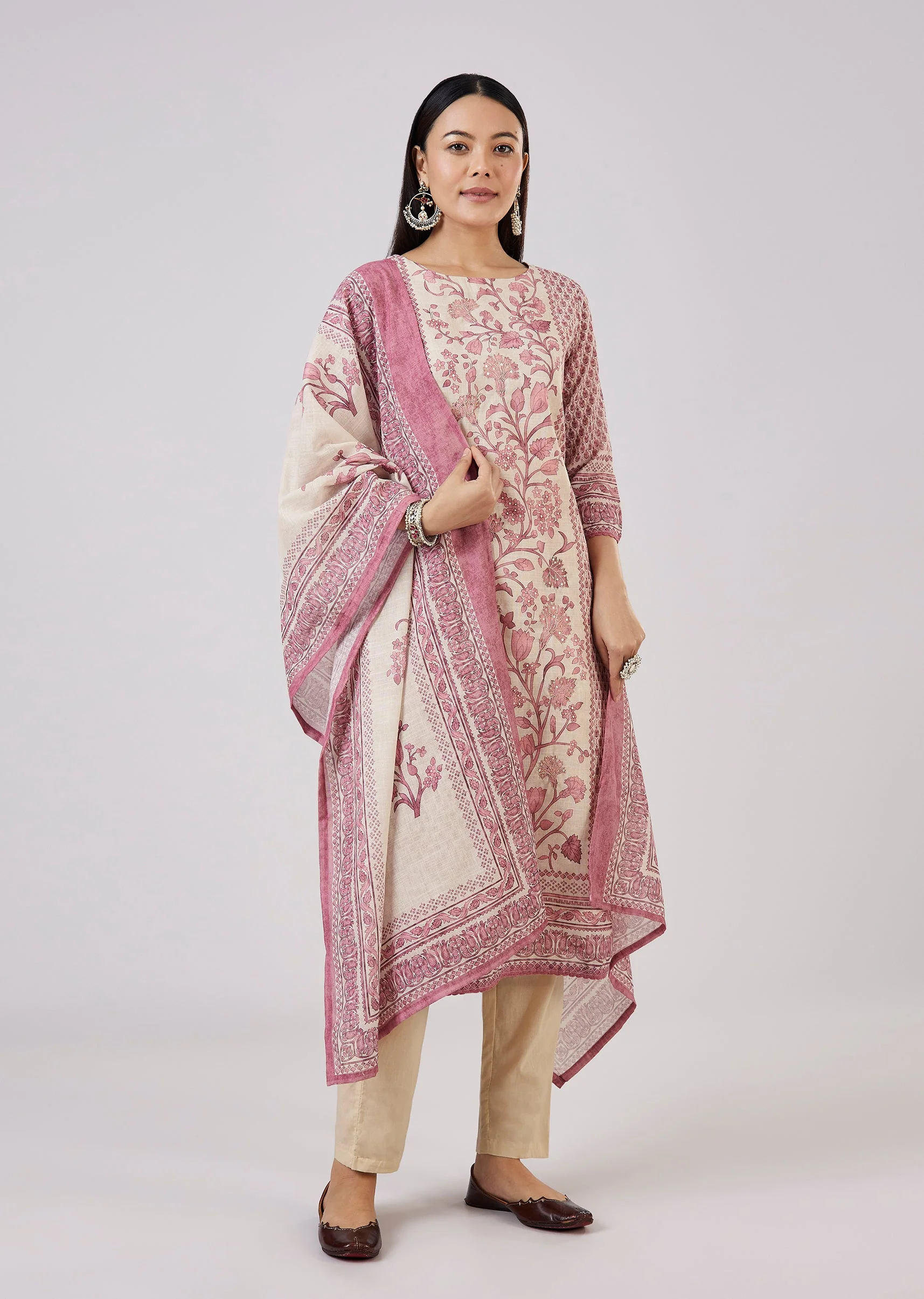Pink Linen Kurta Set With Embellished Work - Image 3