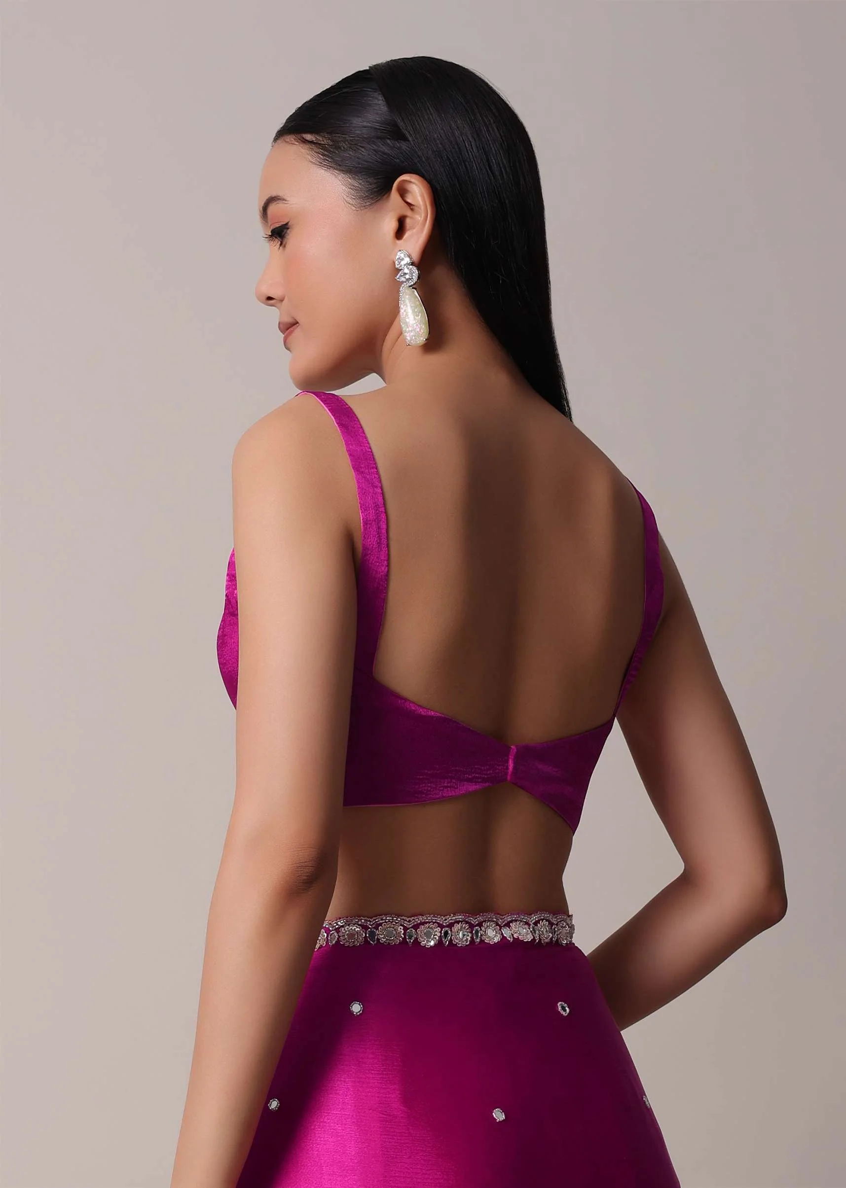 Pink Satin Chinon Saree With Floral Motif Scallop Border And Unstitched Blouse Piece - Image 9
