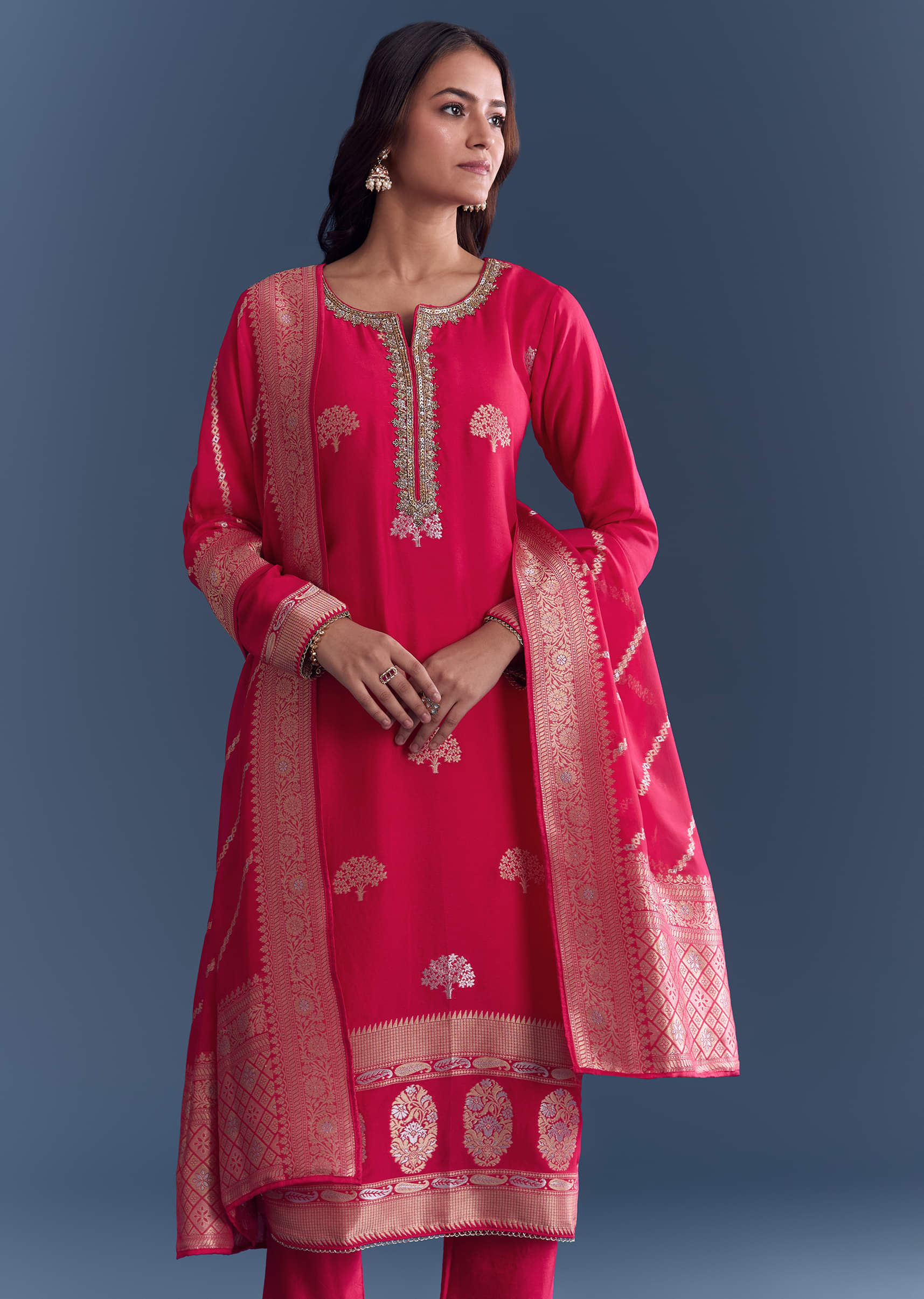 Pink Silk Kurta Set With Banarasi Weave - Image 4
