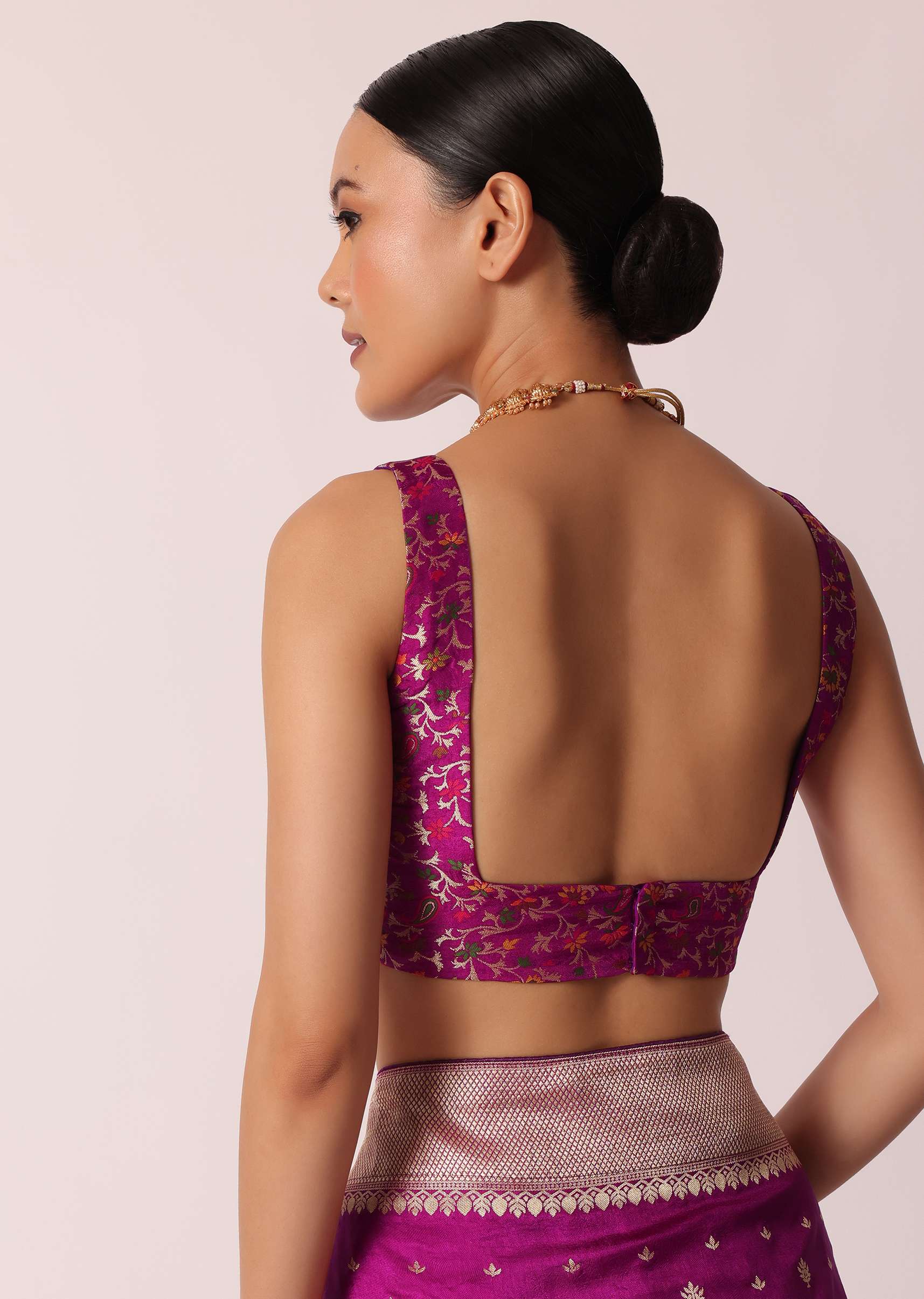 Purple Banarasi Silk Handloom Saree With Woven Motifs And Unstitched Blouse Piece - Image 7