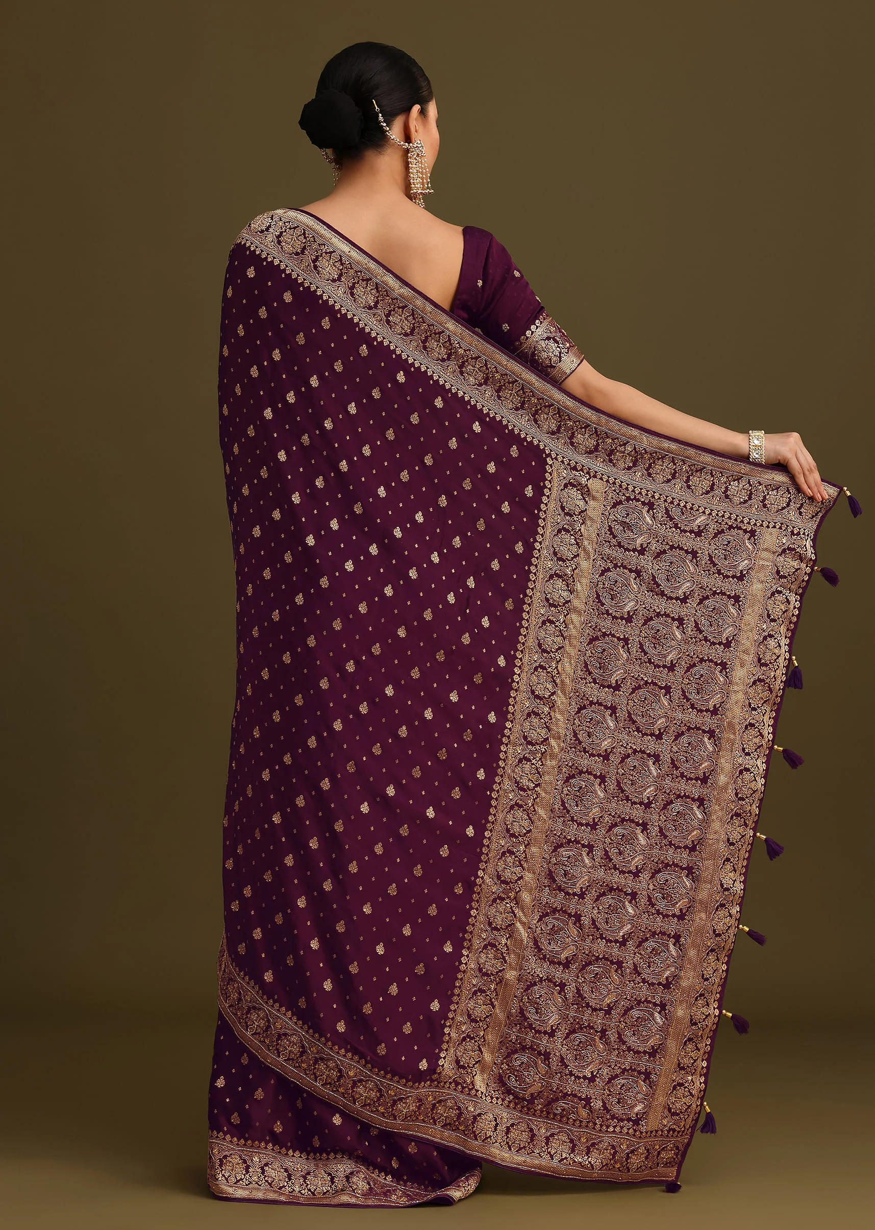 Purple Embroidered Saree With Zardosi Work And Unstitched Blouse - Image 6