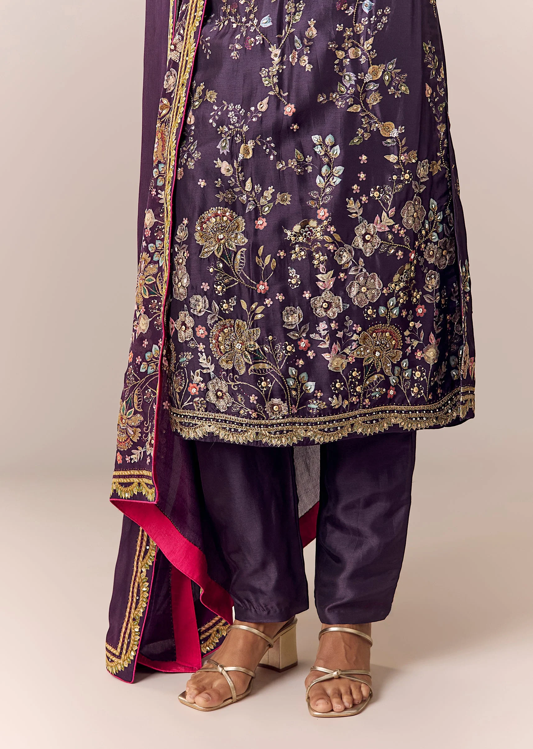 Purple Floral Printed Kurta Pant Set With Dupatta - Image 2