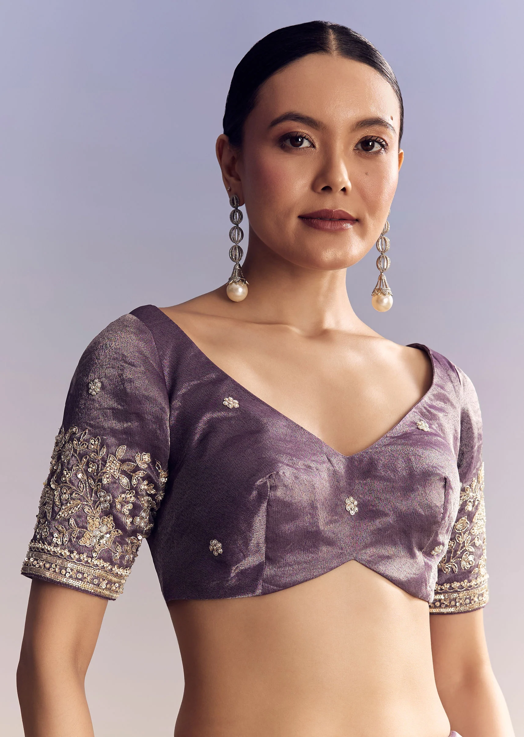 Purple Tissue Saree With Heavy Floral Embroidered Border - Image 7
