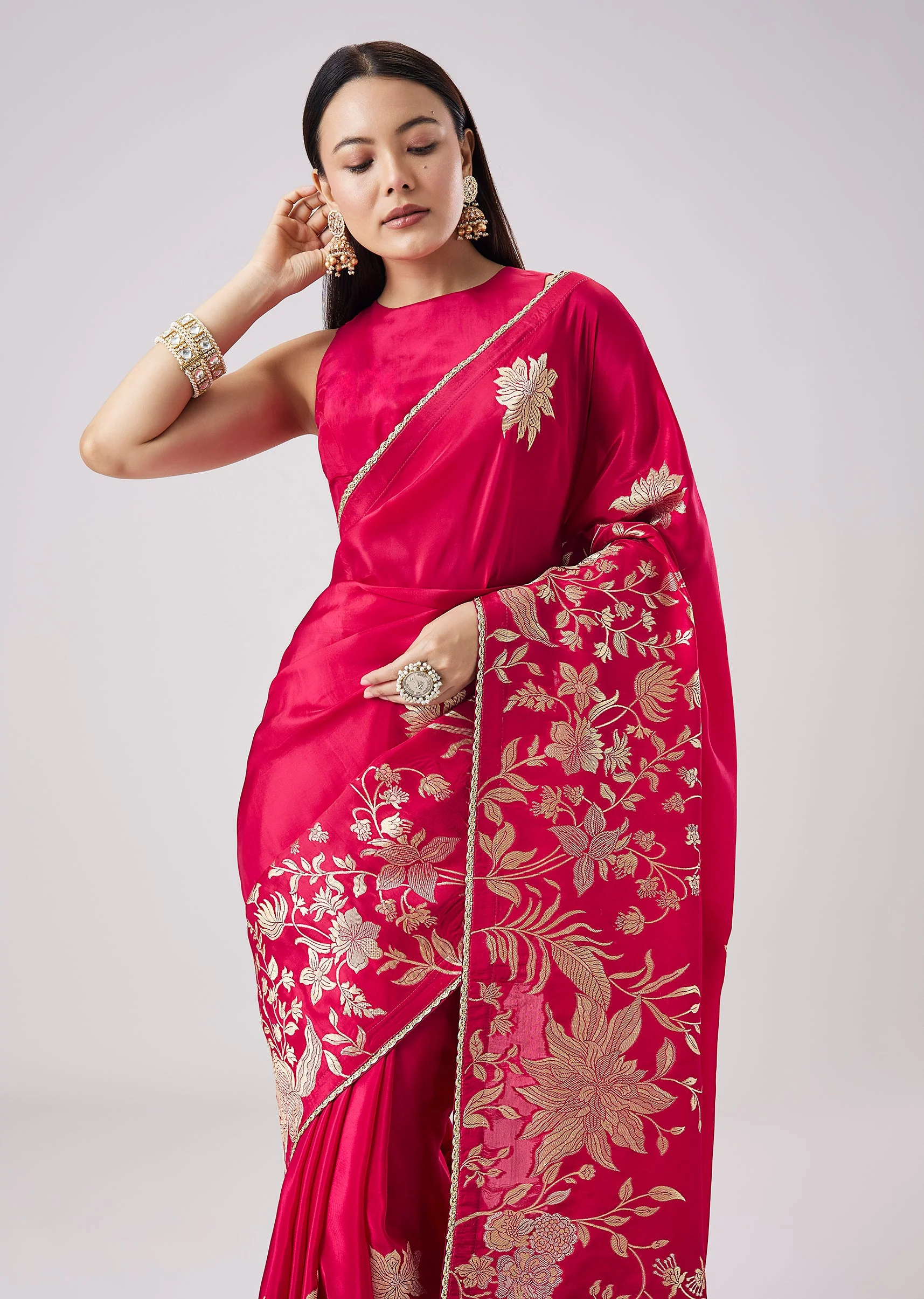 Rani Pink Woven Floral Saree With Unstitched Blouse - Image 5
