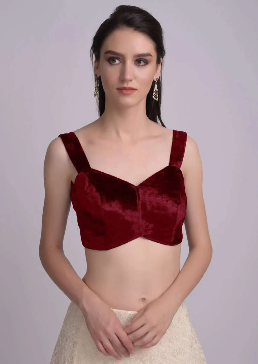 Red Blouse In Velvet With Sweetheart Neckline And Curved Hem