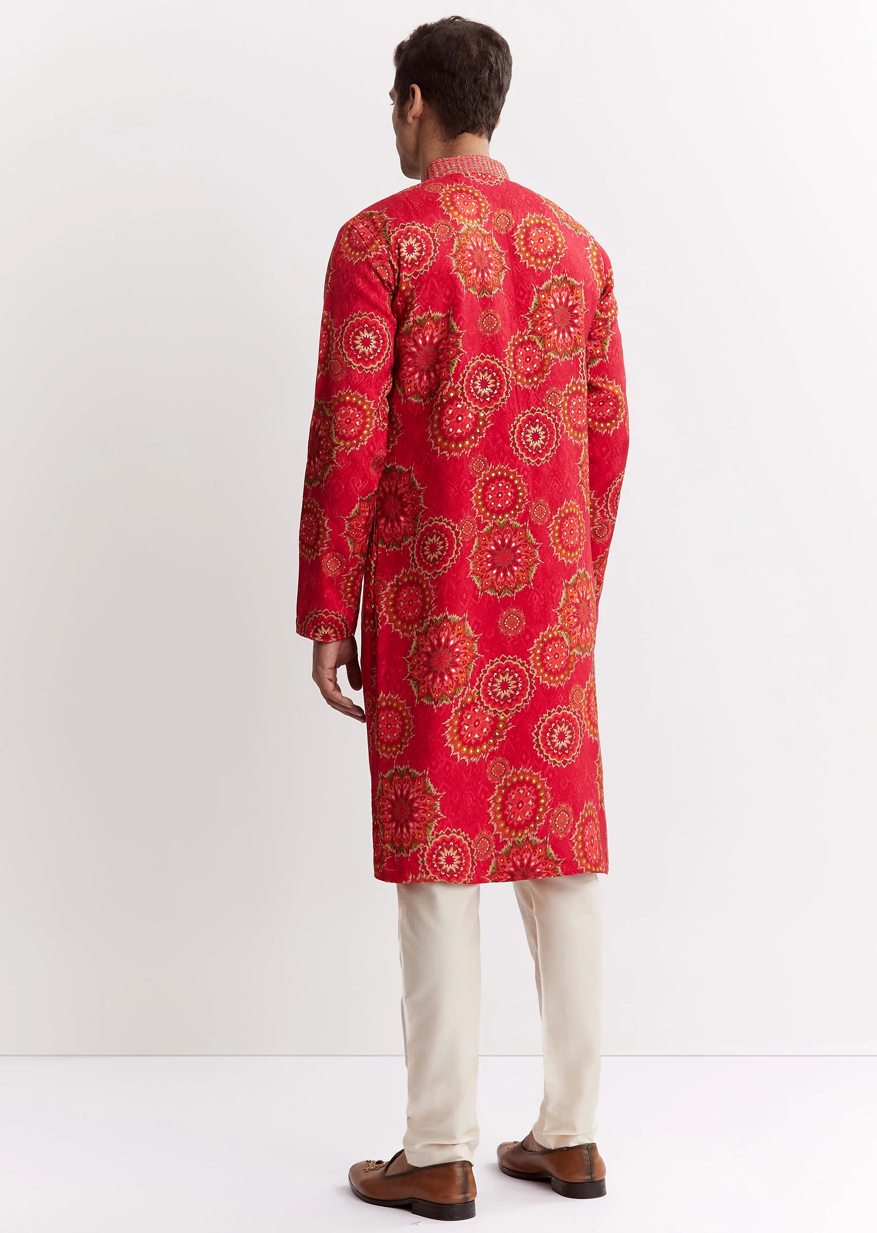 Red Chanderi Printed Kurta Set With Sequins Embroidery - Image 5
