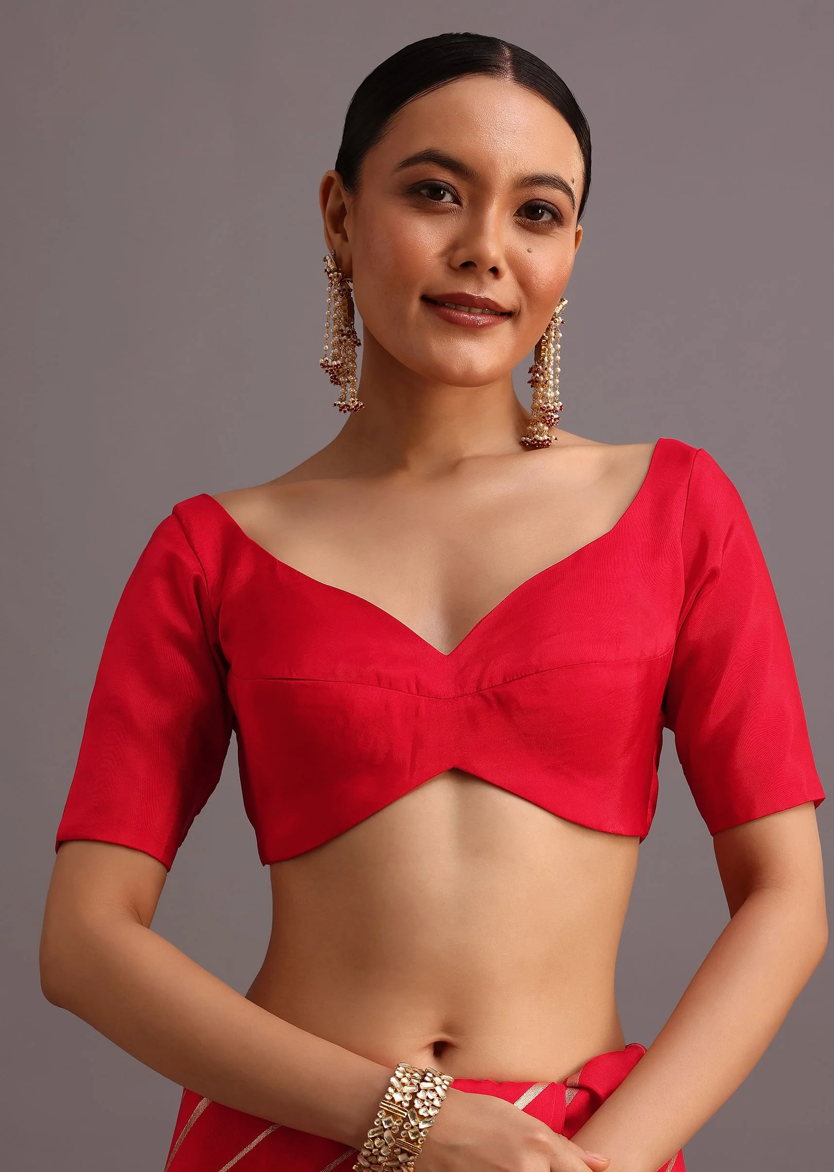 Red Dola Silk Woven Leheriya Saree With Gotta Patti Border - Image 7