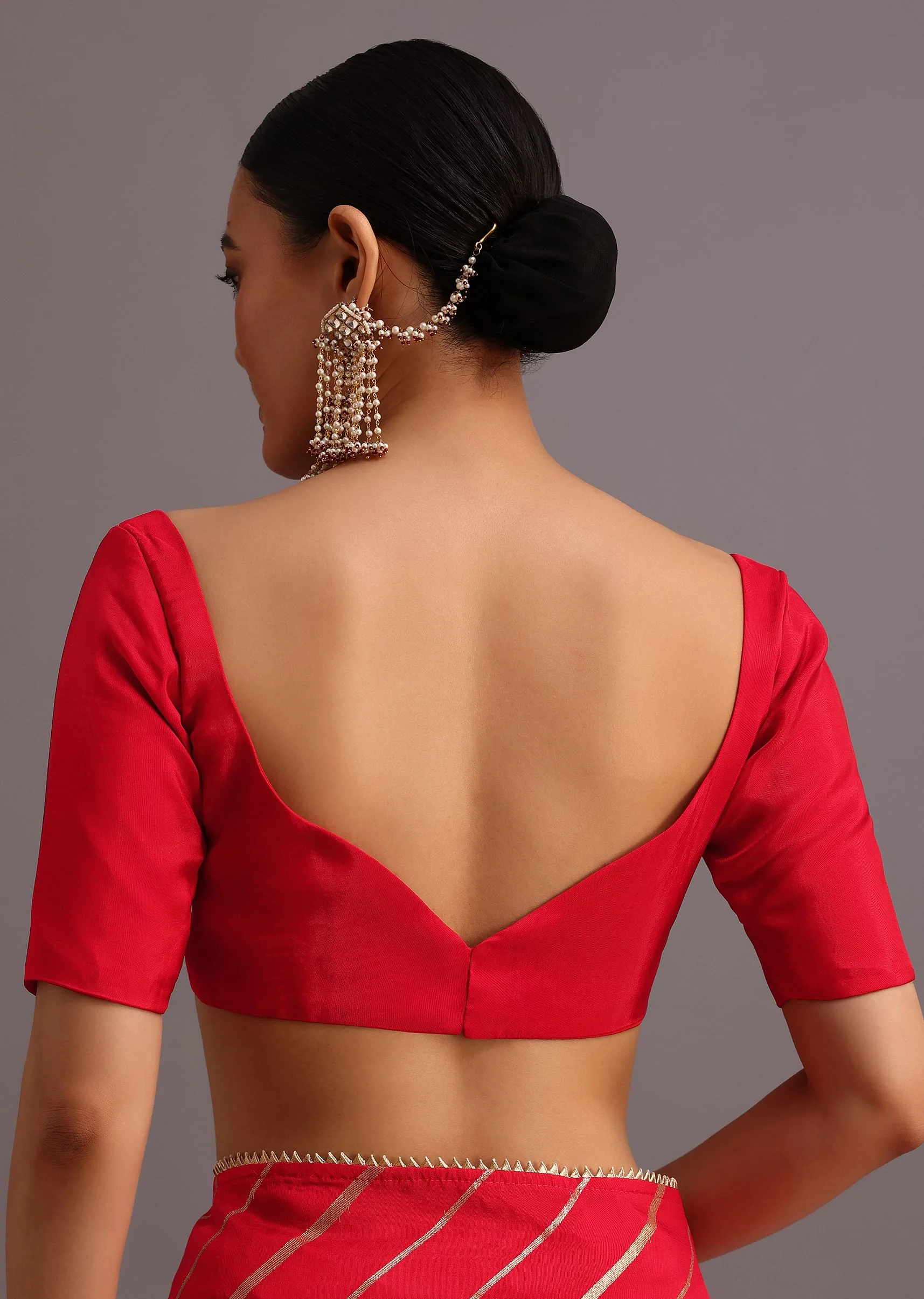 Red Dola Silk Woven Leheriya Saree With Gotta Patti Border - Image 8