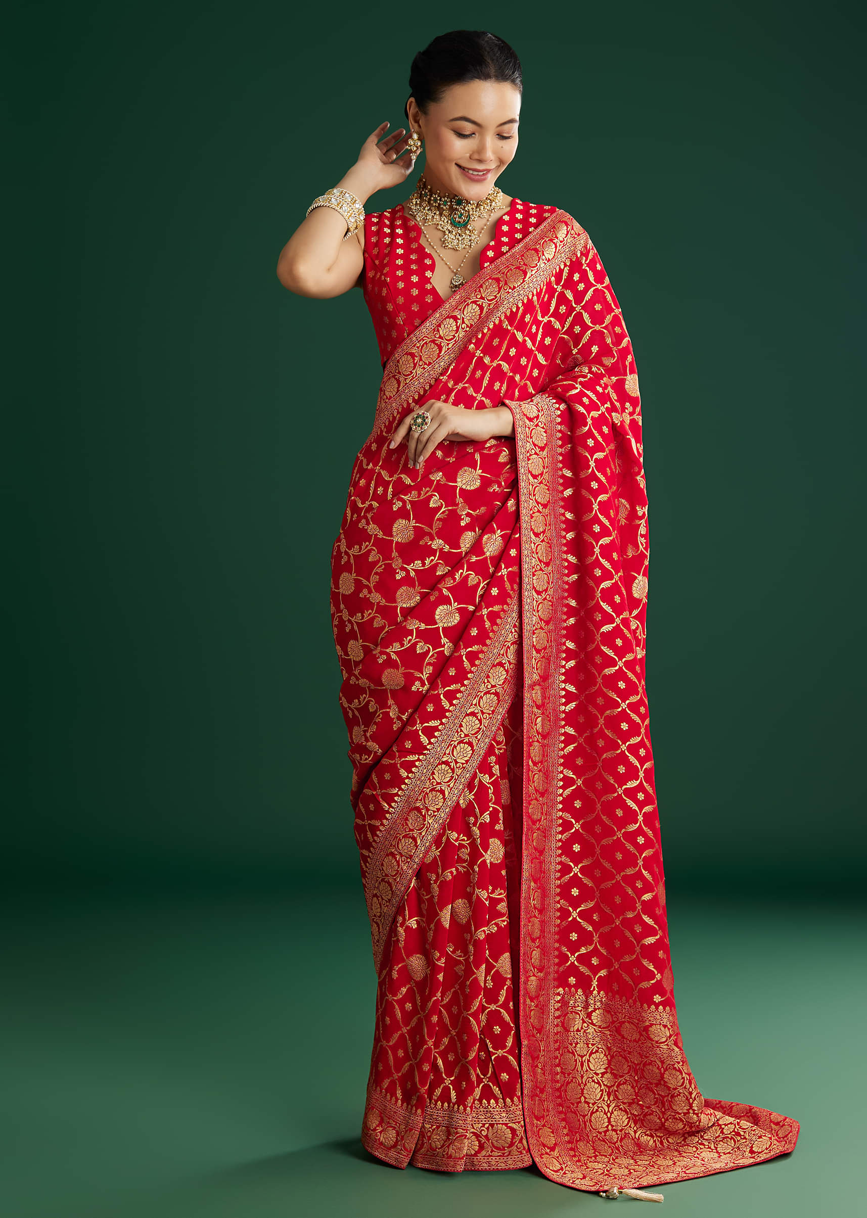 Red Jaal Work Saree With Floral Border And Pallu - Image 3
