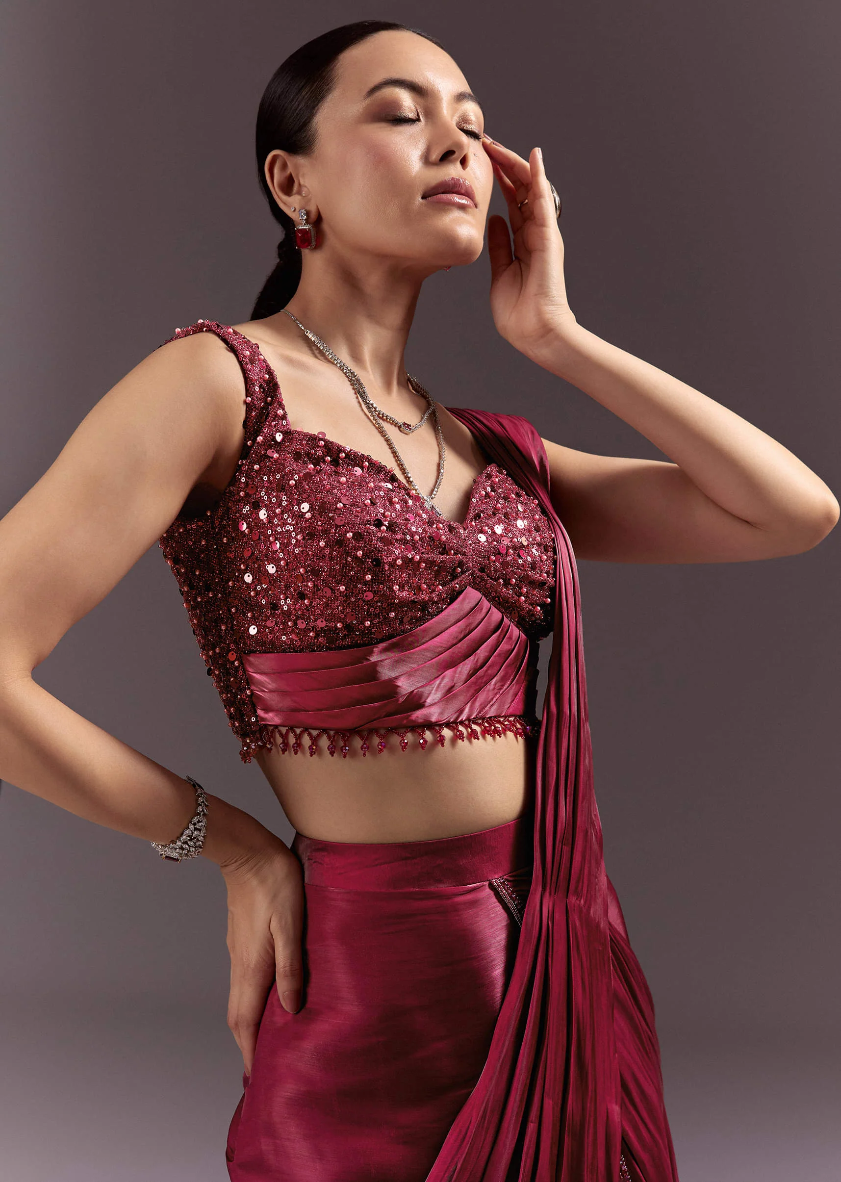 Red Pre Stitched Saree With Sleeveless V Neck Blouse - Image 2
