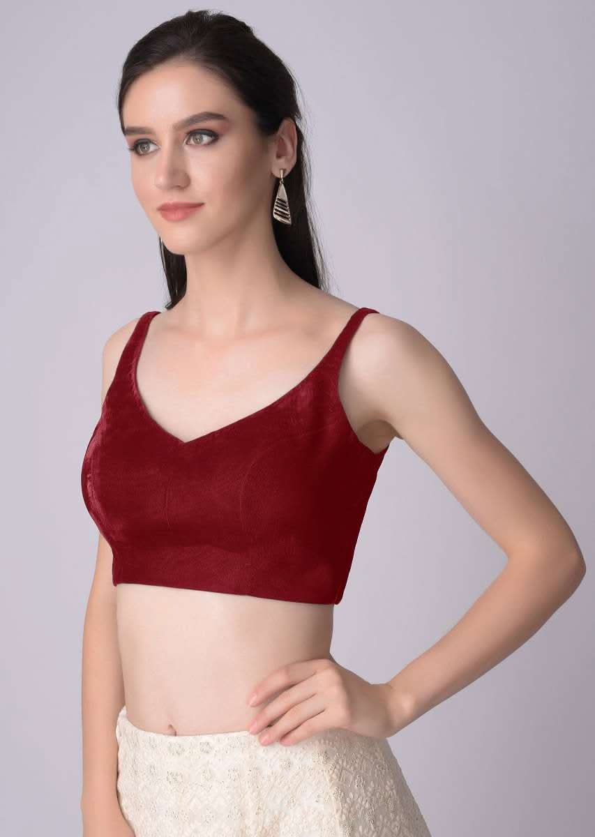 Red Sleeveless Blouse With Leaf Shaped Neckline - Image 3