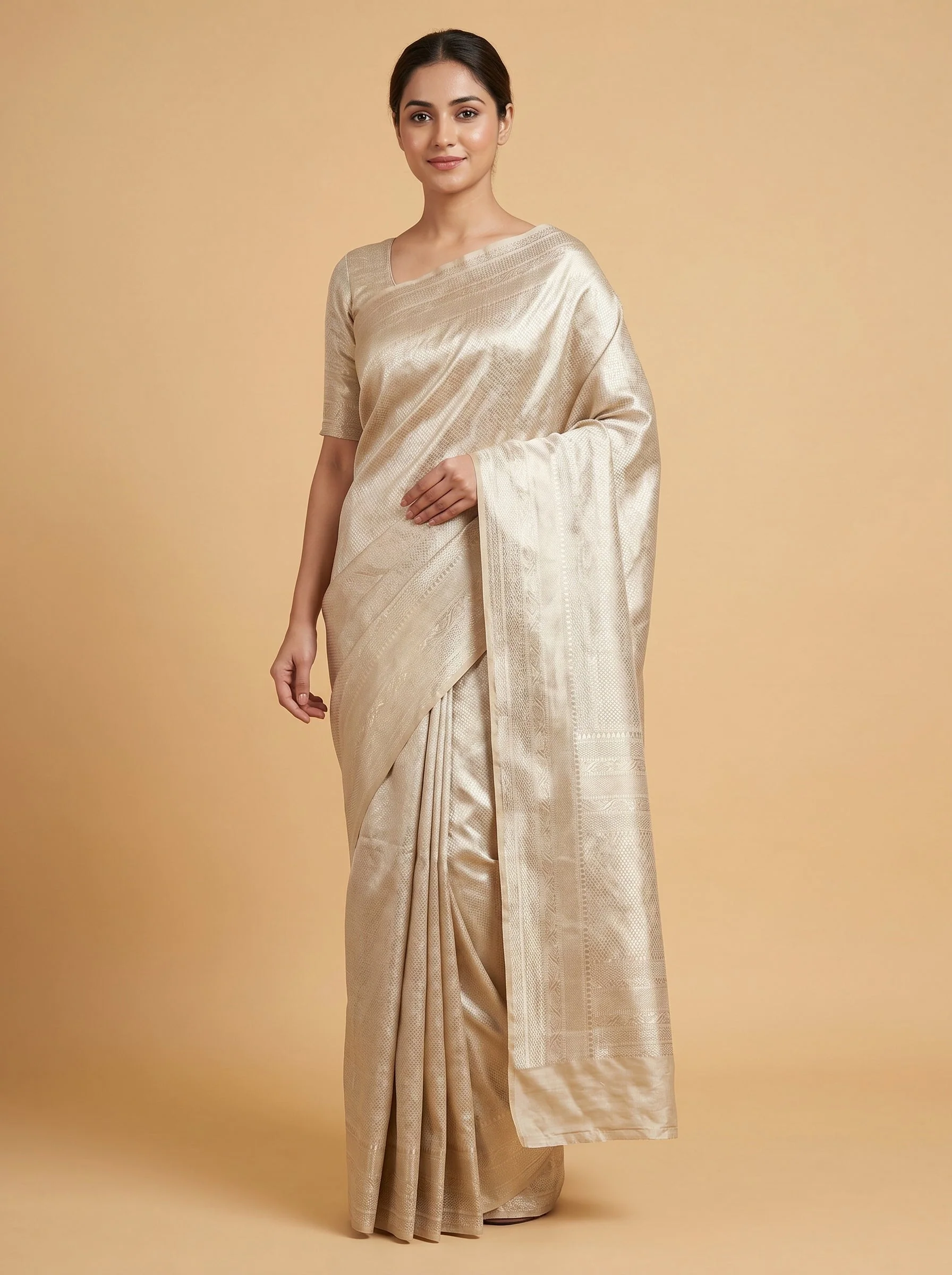 Silver Fluid Sheen Handloom Saree