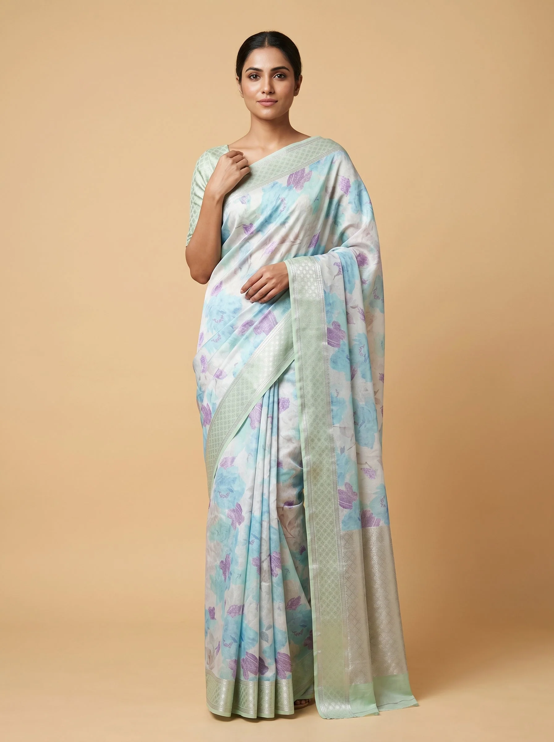 Soft Grey Elegance Handloom Saree