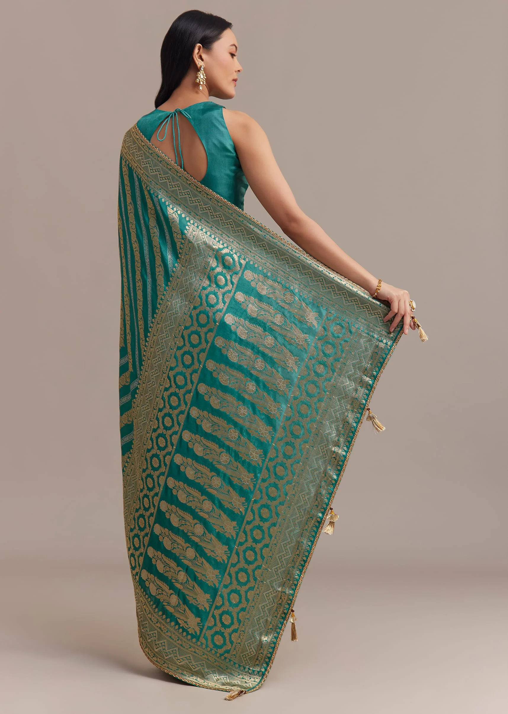 Turquoise Green Dola Silk Saree With Zari Weaving - Image 6